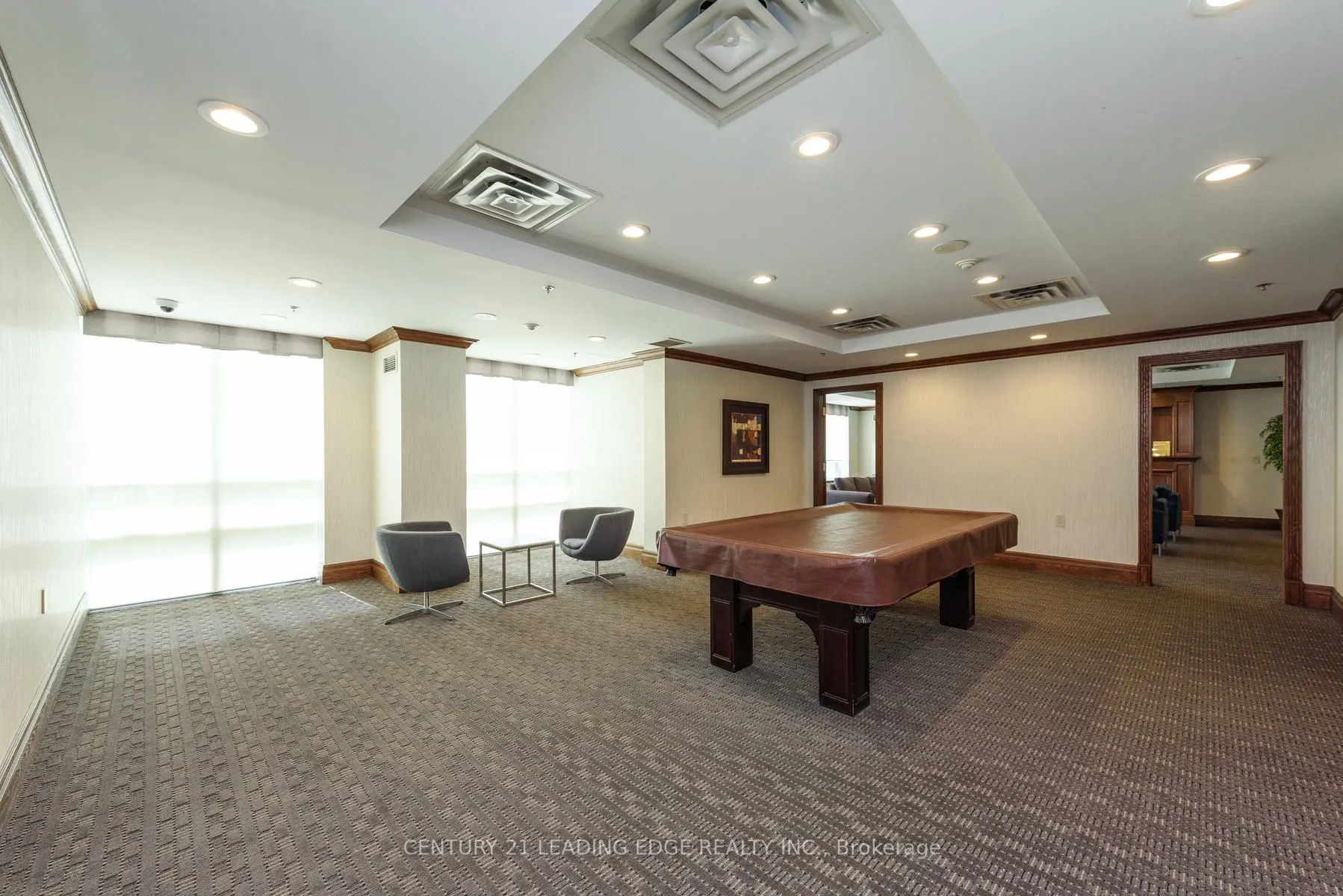 11 Oneida Cres, #712