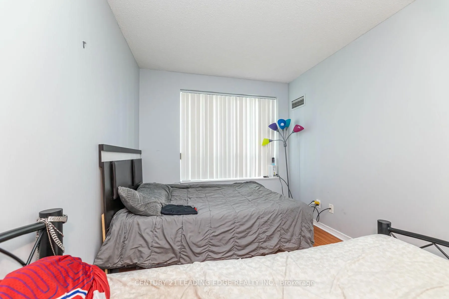 11 Oneida Cres, #712