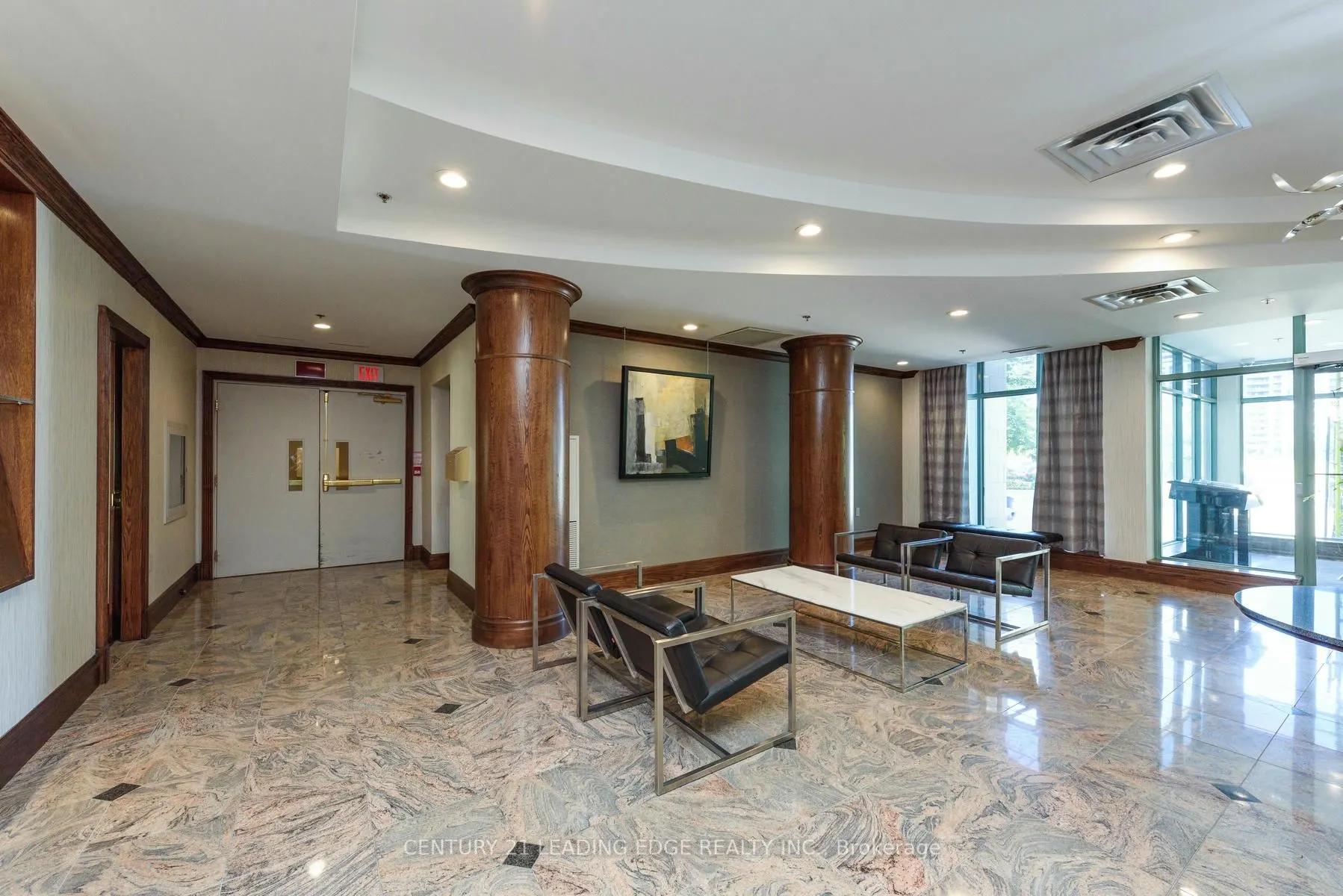 11 Oneida Cres, #712