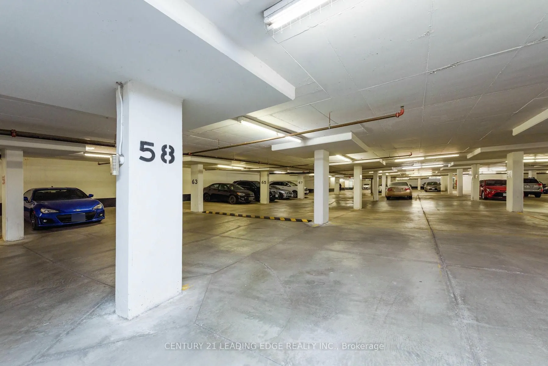 11 Oneida Cres, #712