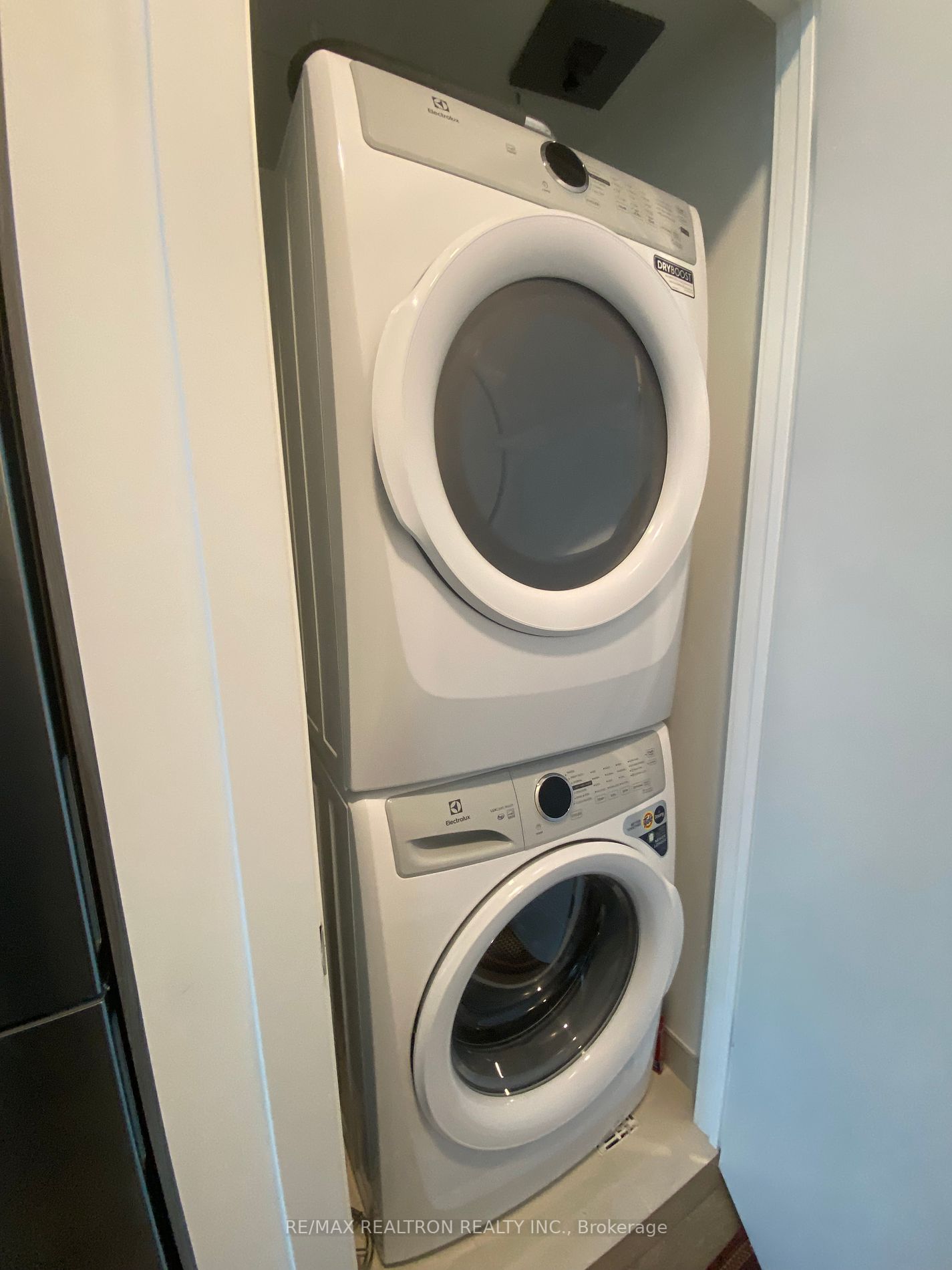 7950 Bathurst St, #617