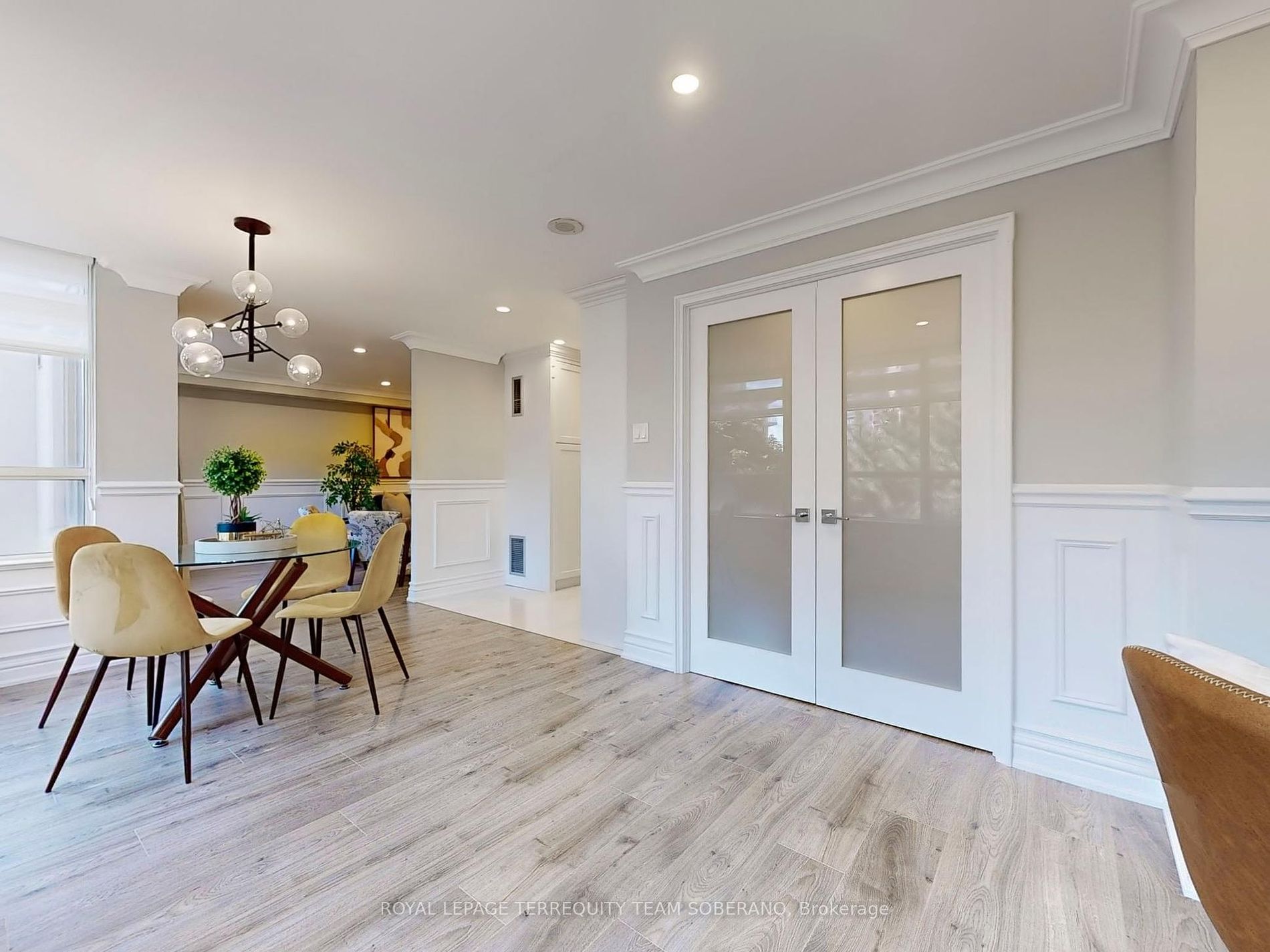 7 Townsgate Dr, #312