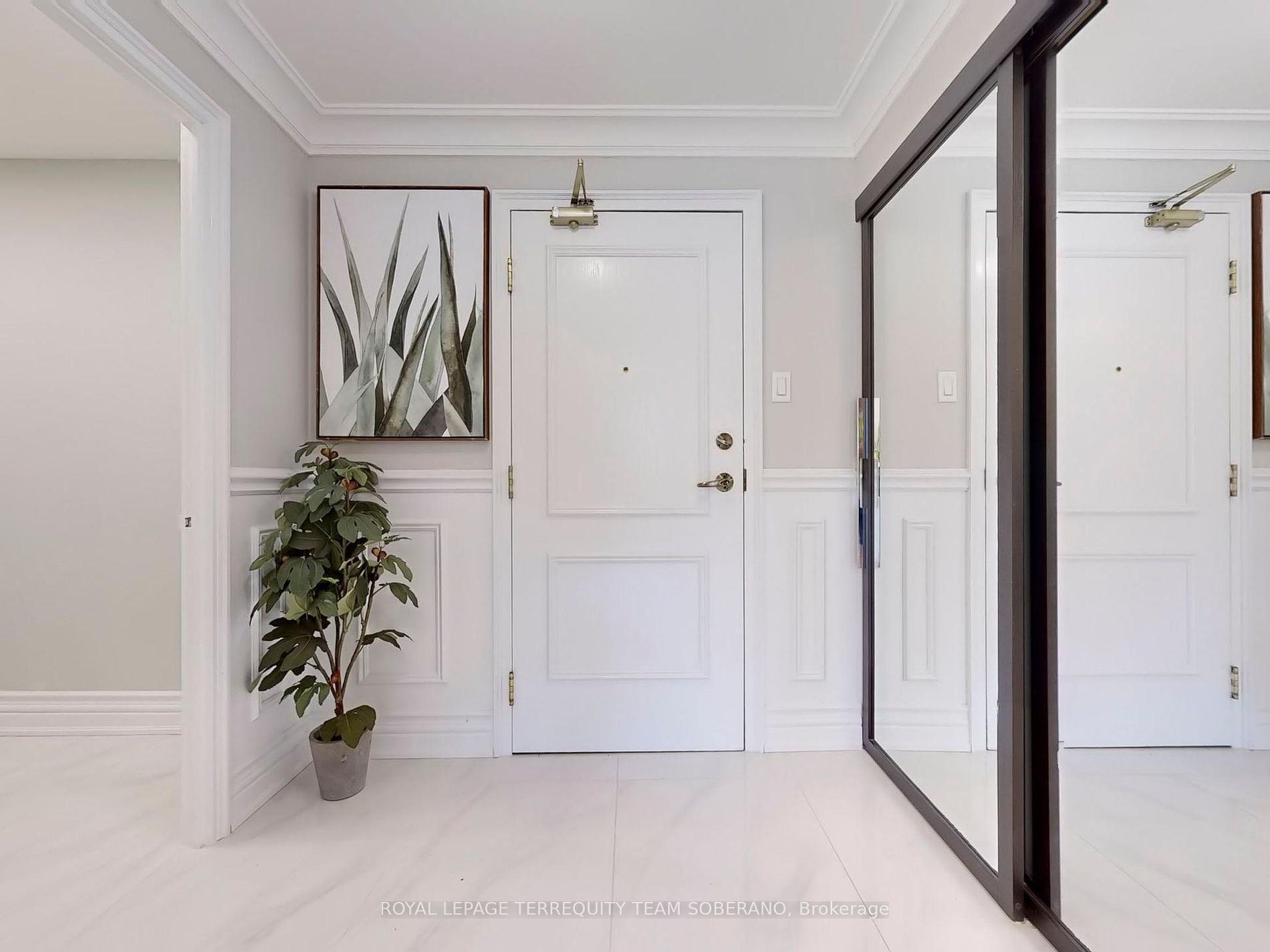 7 Townsgate Dr, #312