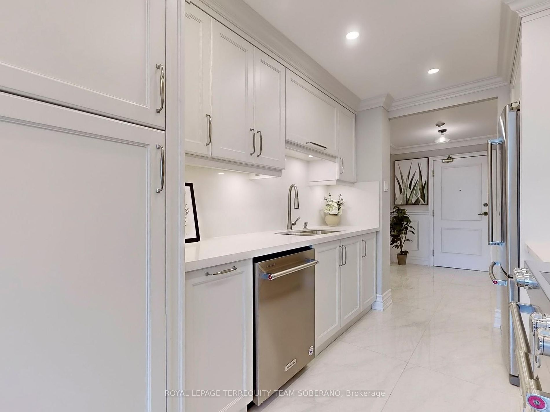 7 Townsgate Dr, #312