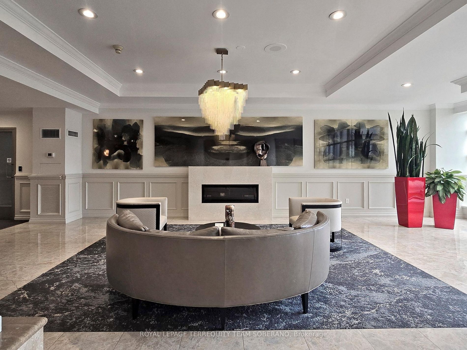 7 Townsgate Dr, #312