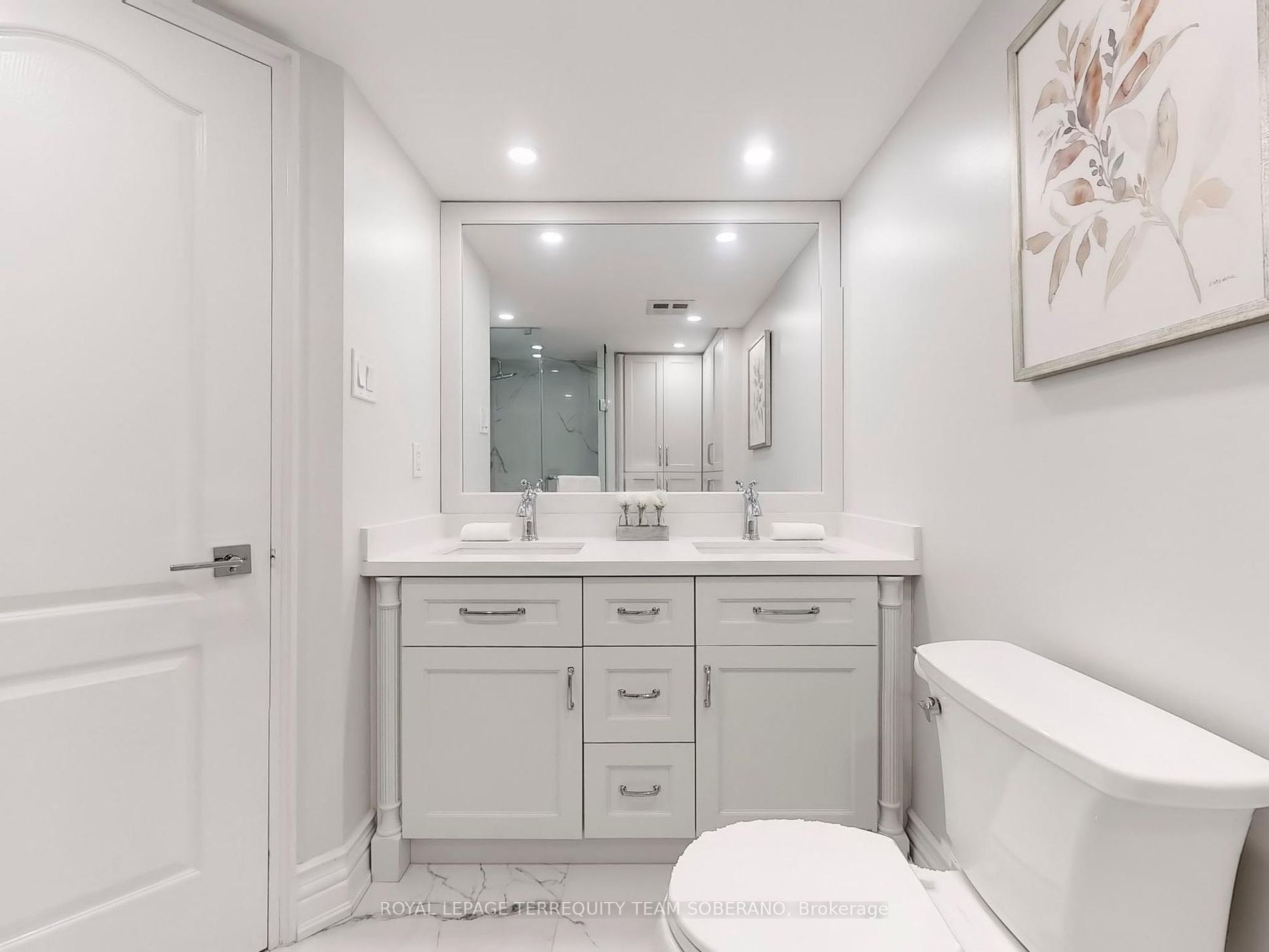 7 Townsgate Dr, #312