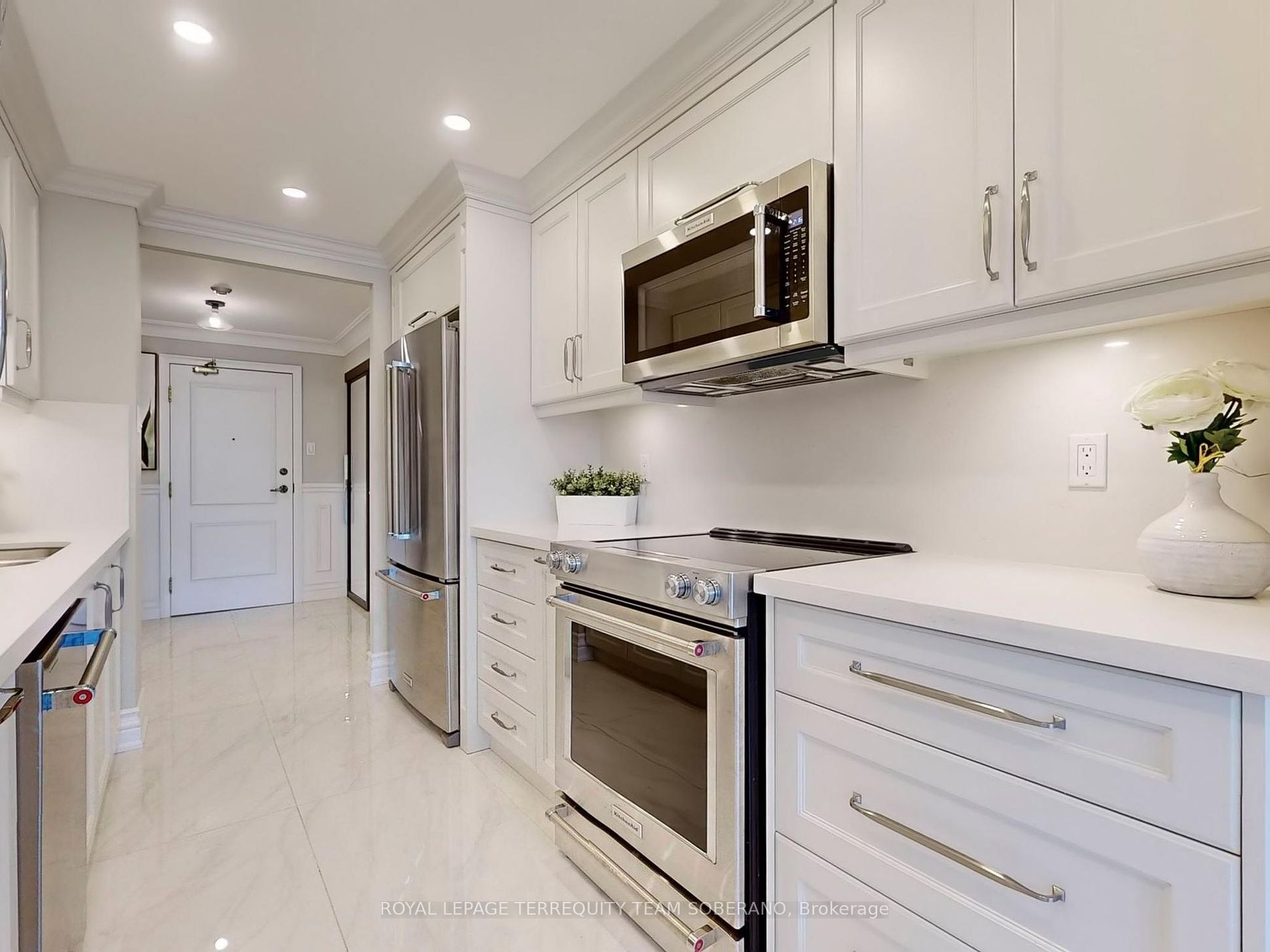 7 Townsgate Dr, #312