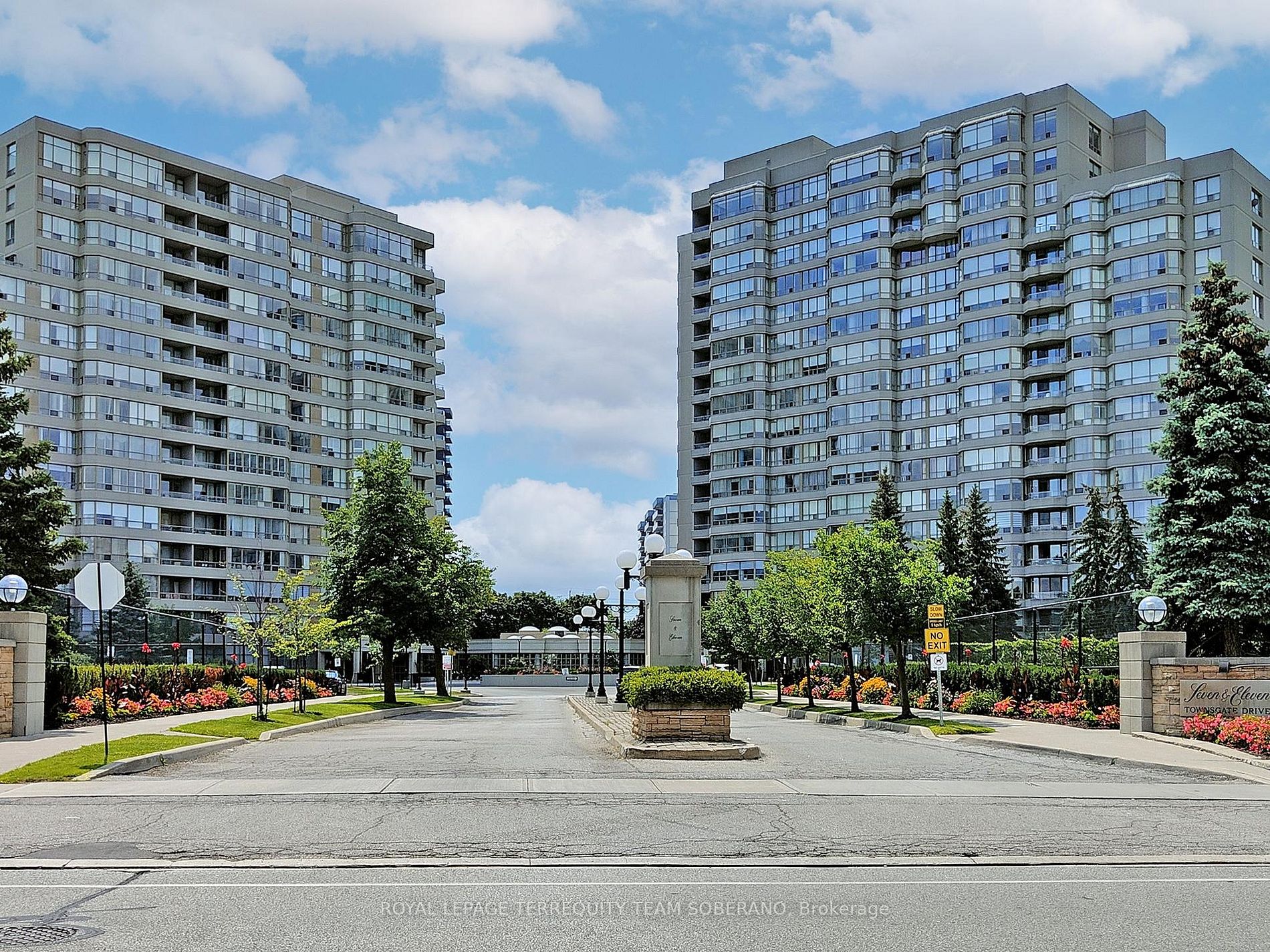 7 Townsgate Dr, #312