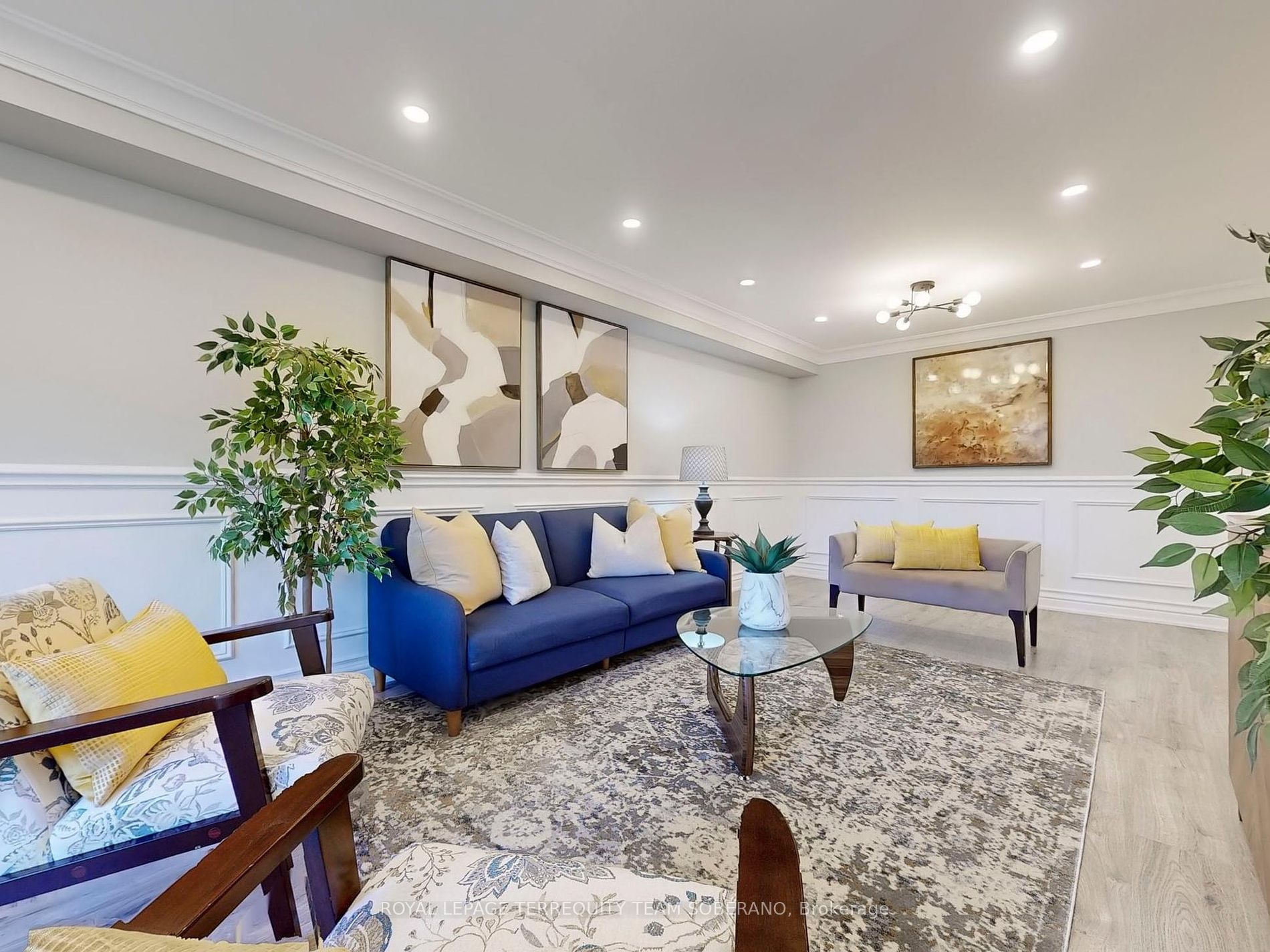 7 Townsgate Dr, #312