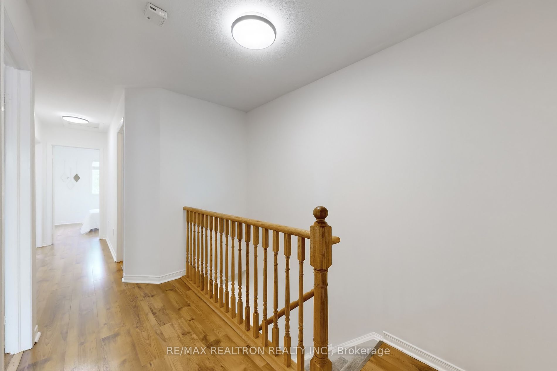 102 LOWTHER Ave