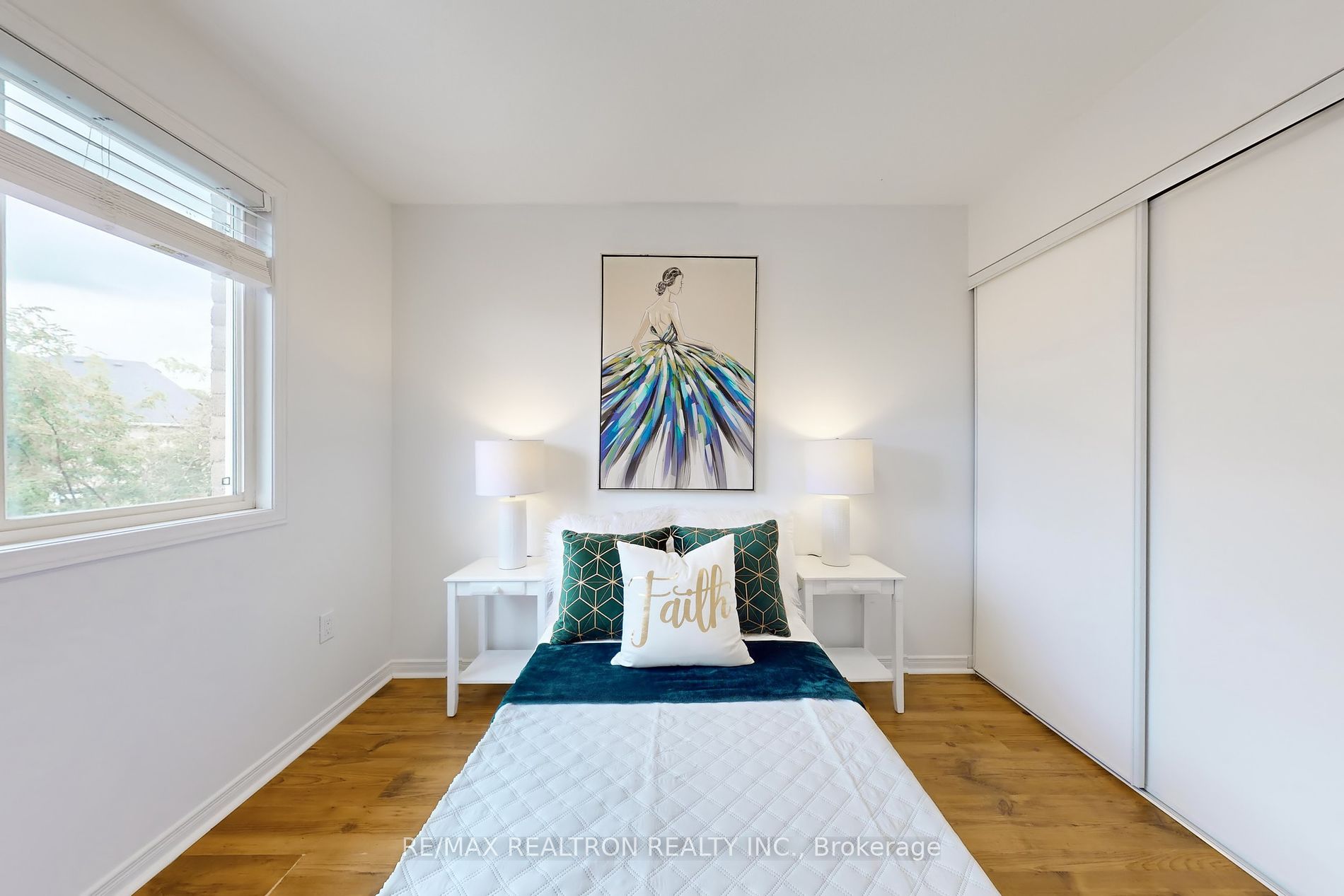 102 LOWTHER Ave