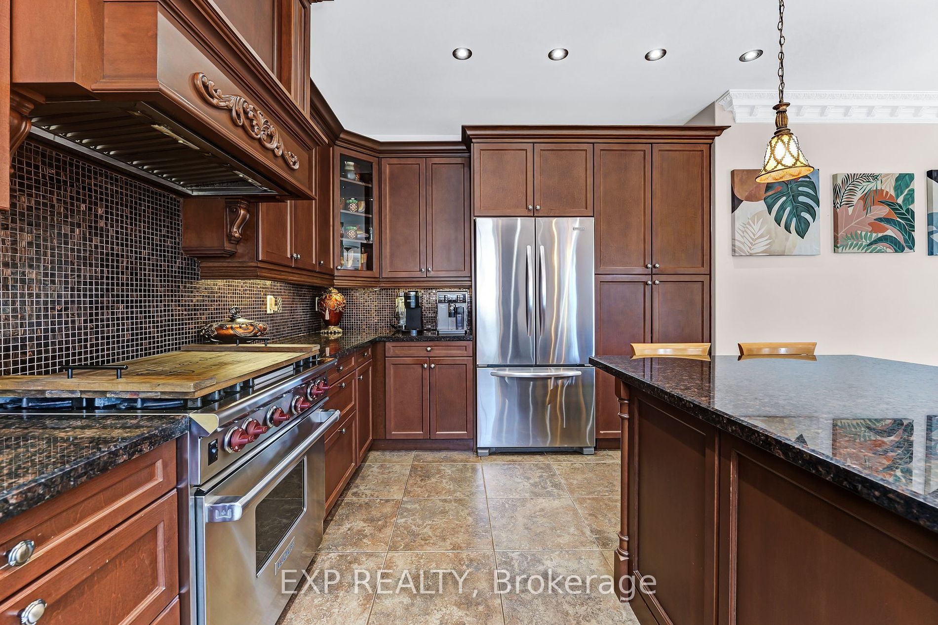 100 Glenheron Cres