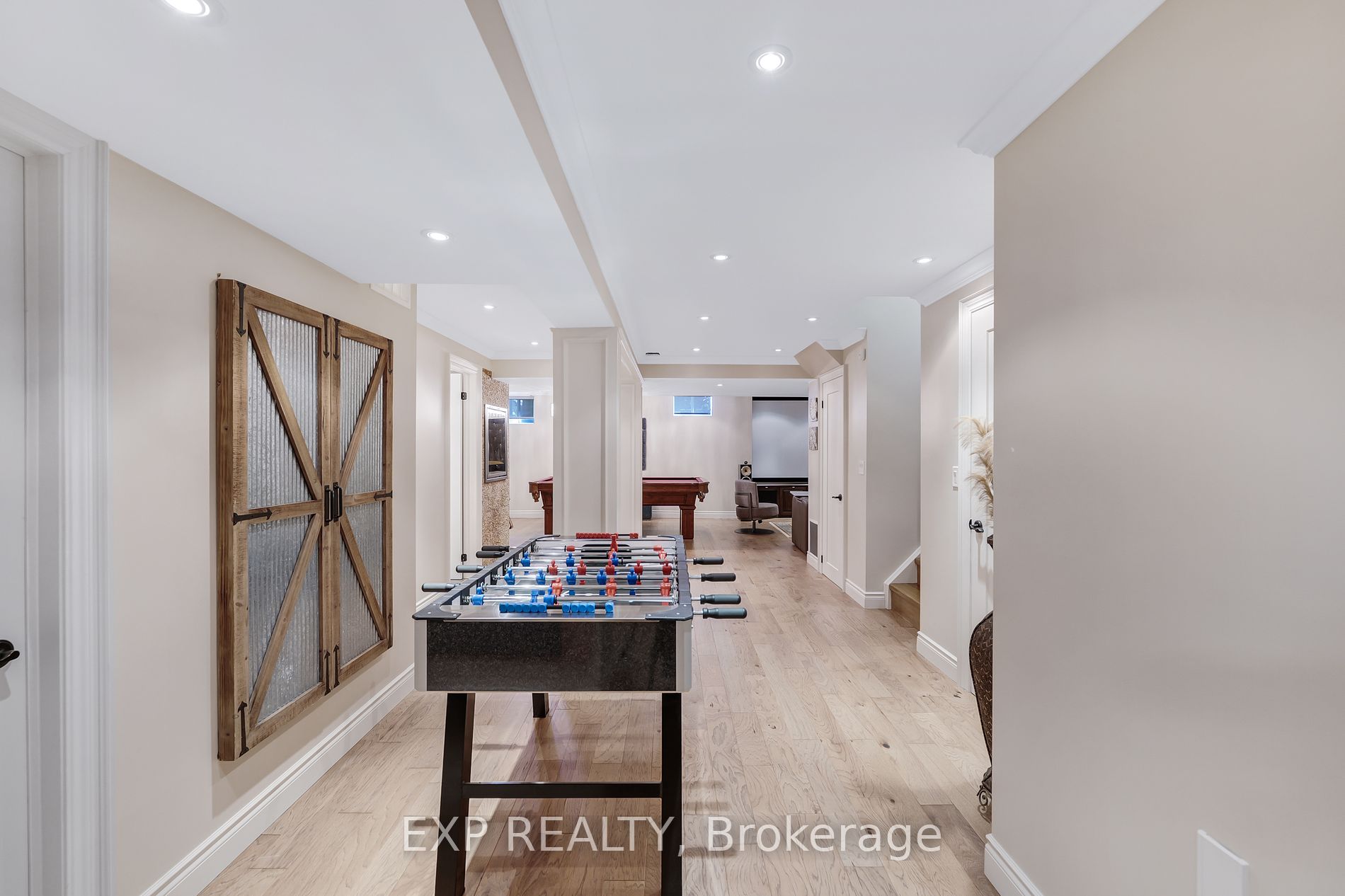 100 Glenheron Cres