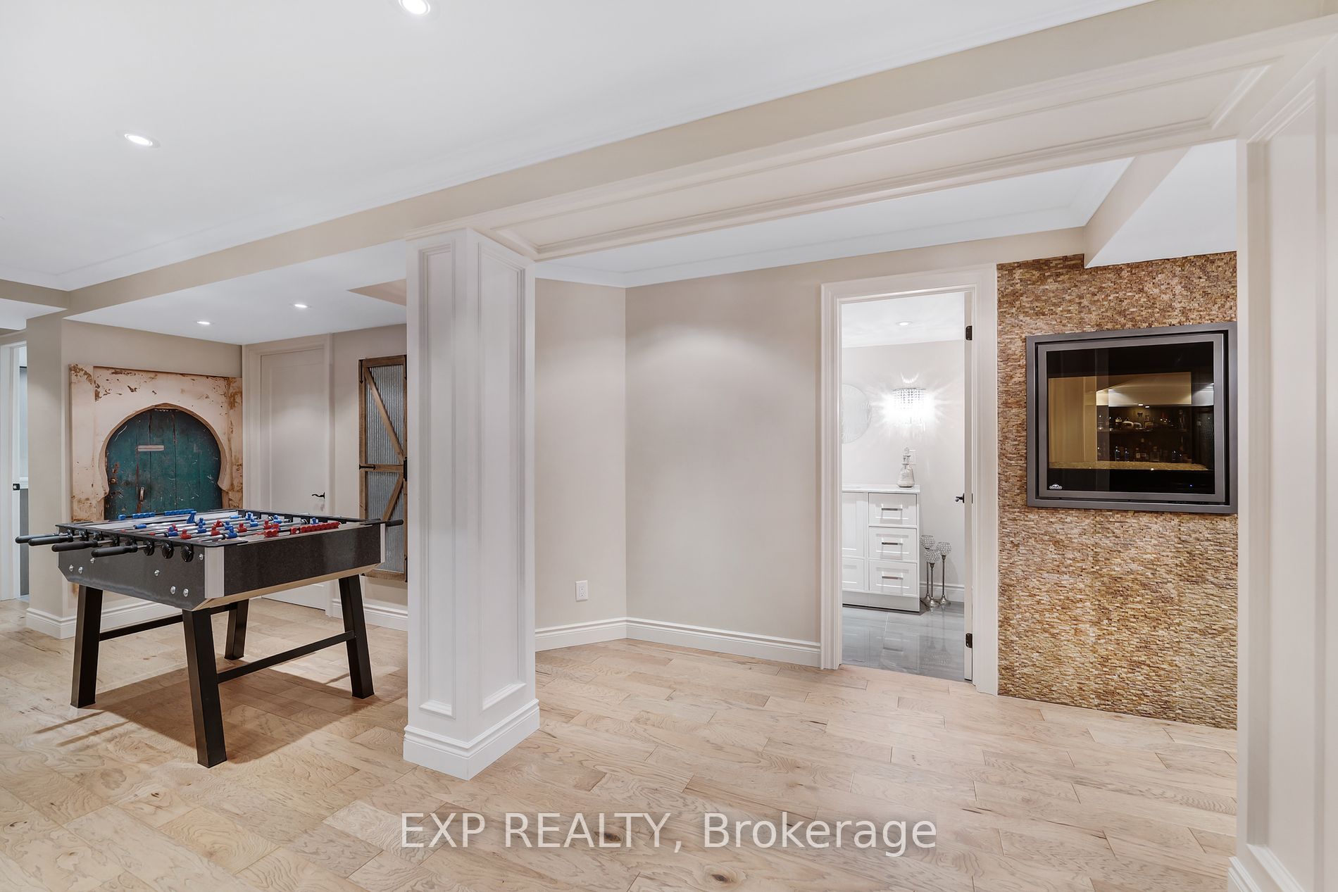100 Glenheron Cres