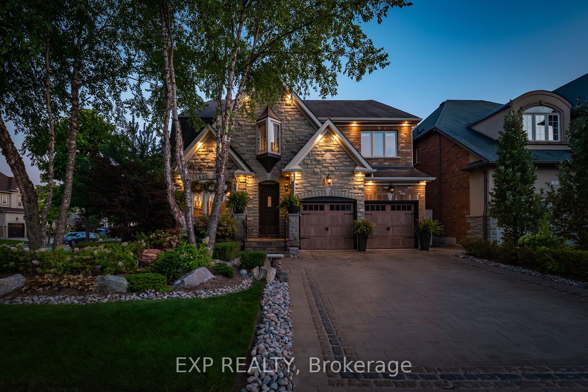 100 Glenheron Cres