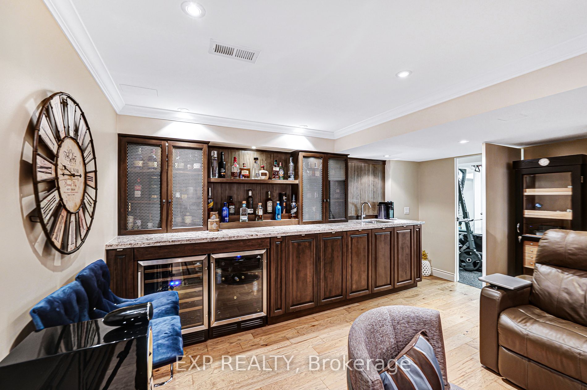 100 Glenheron Cres
