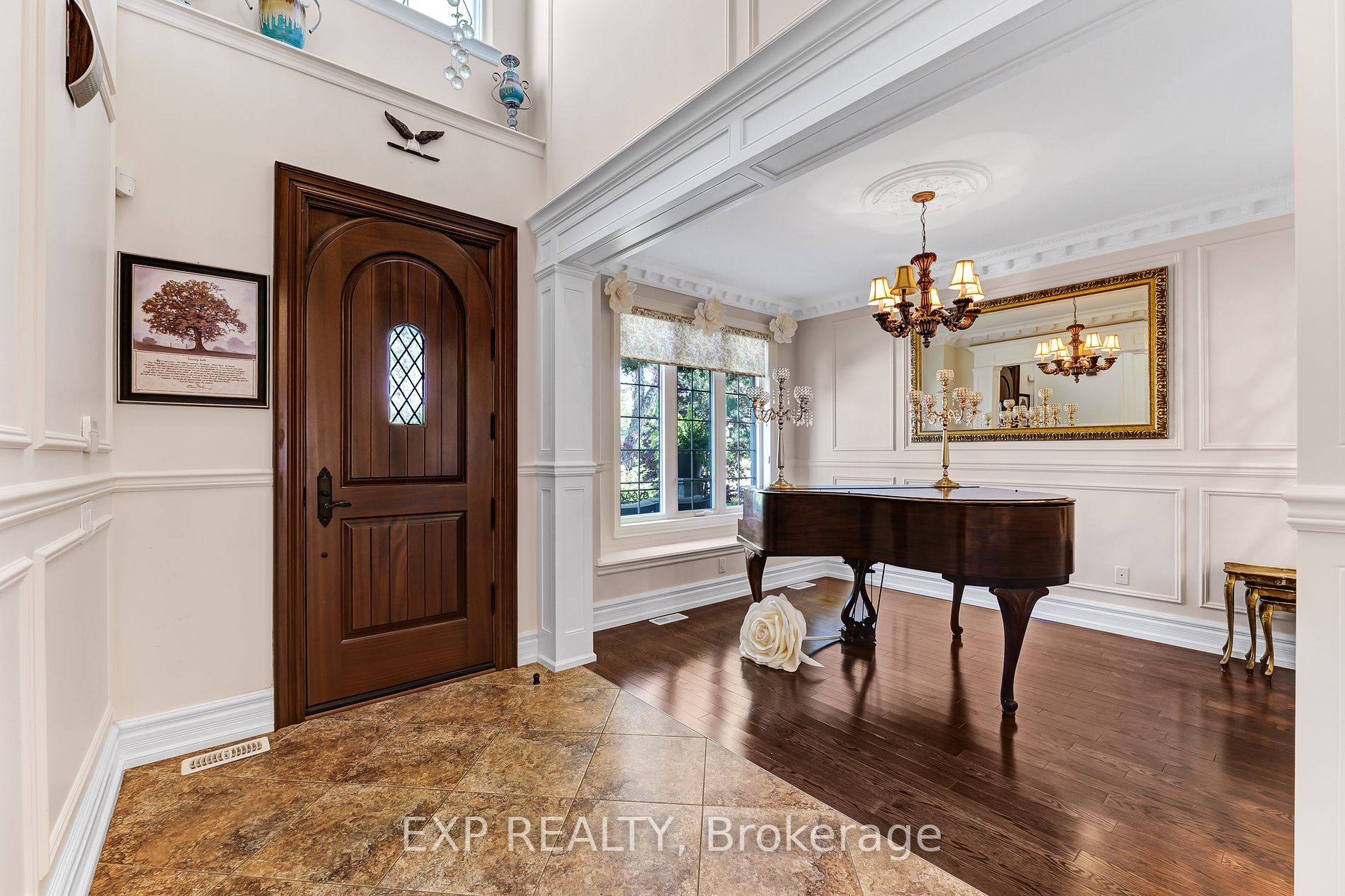 100 Glenheron Cres