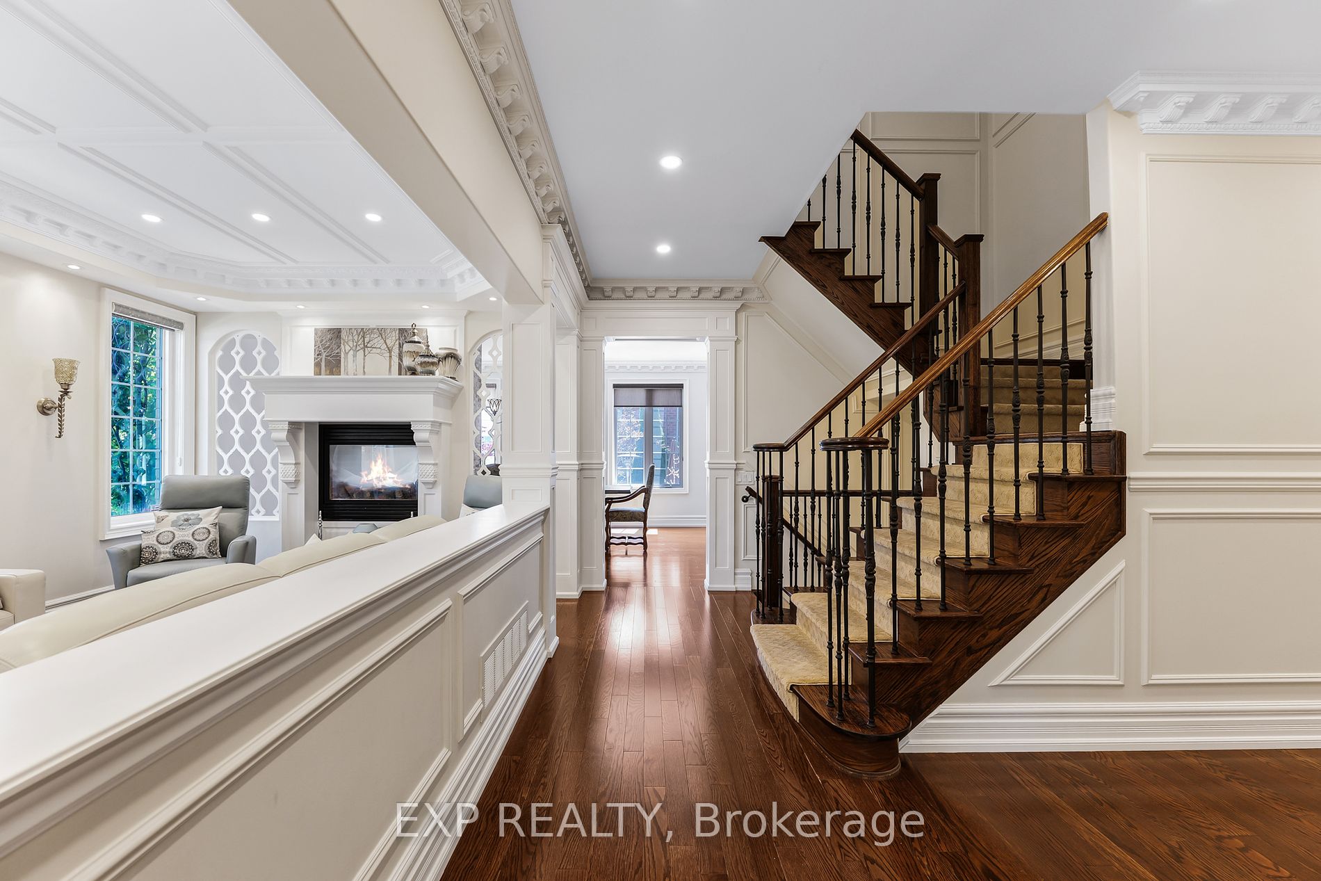 100 Glenheron Cres