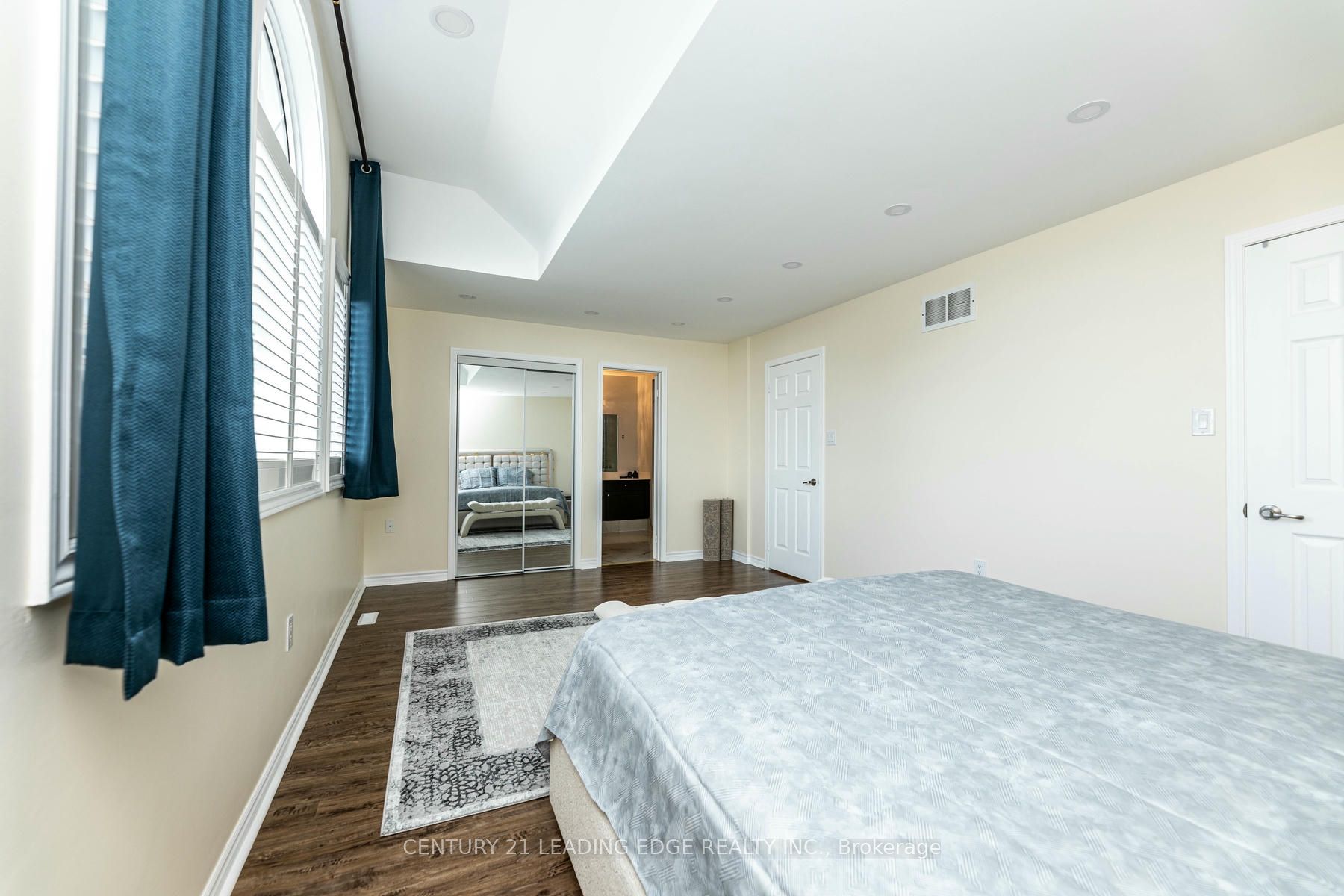 38 Roughley St