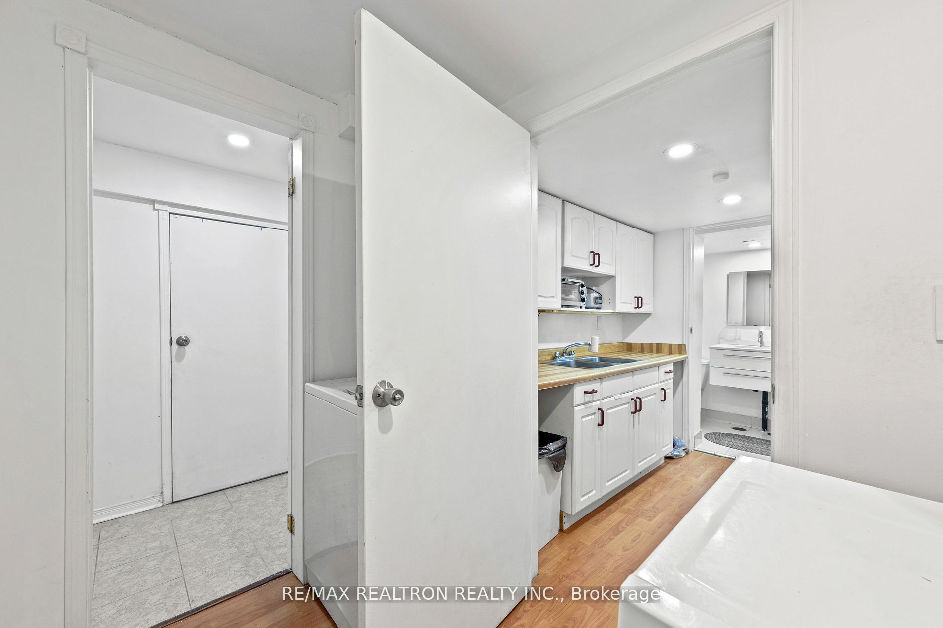 14 Mortimer Crt