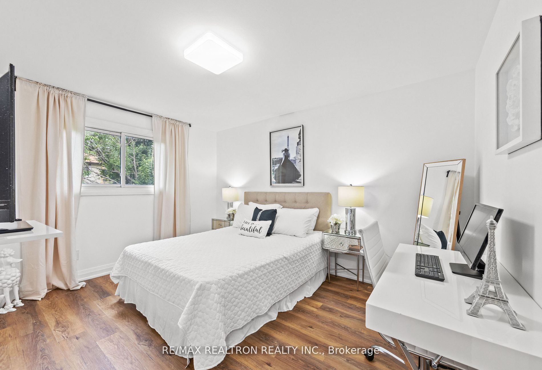 14 Mortimer Crt