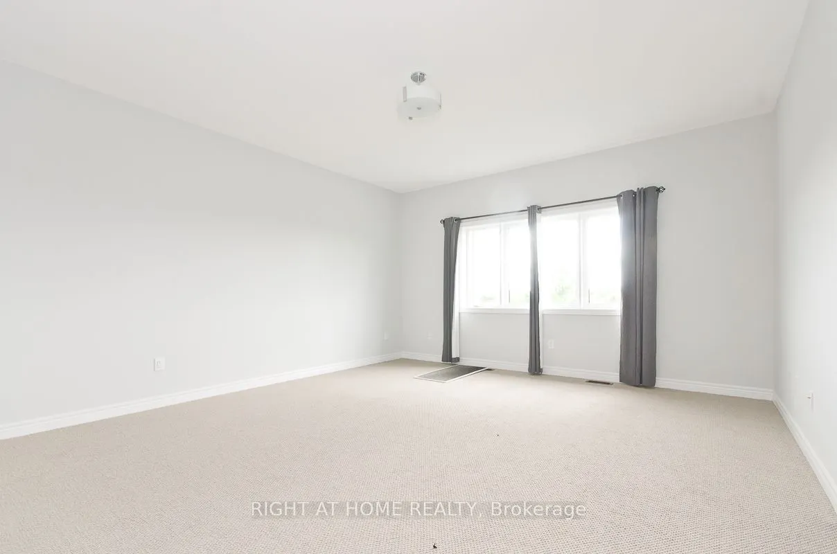 92 Pine Hill Cres