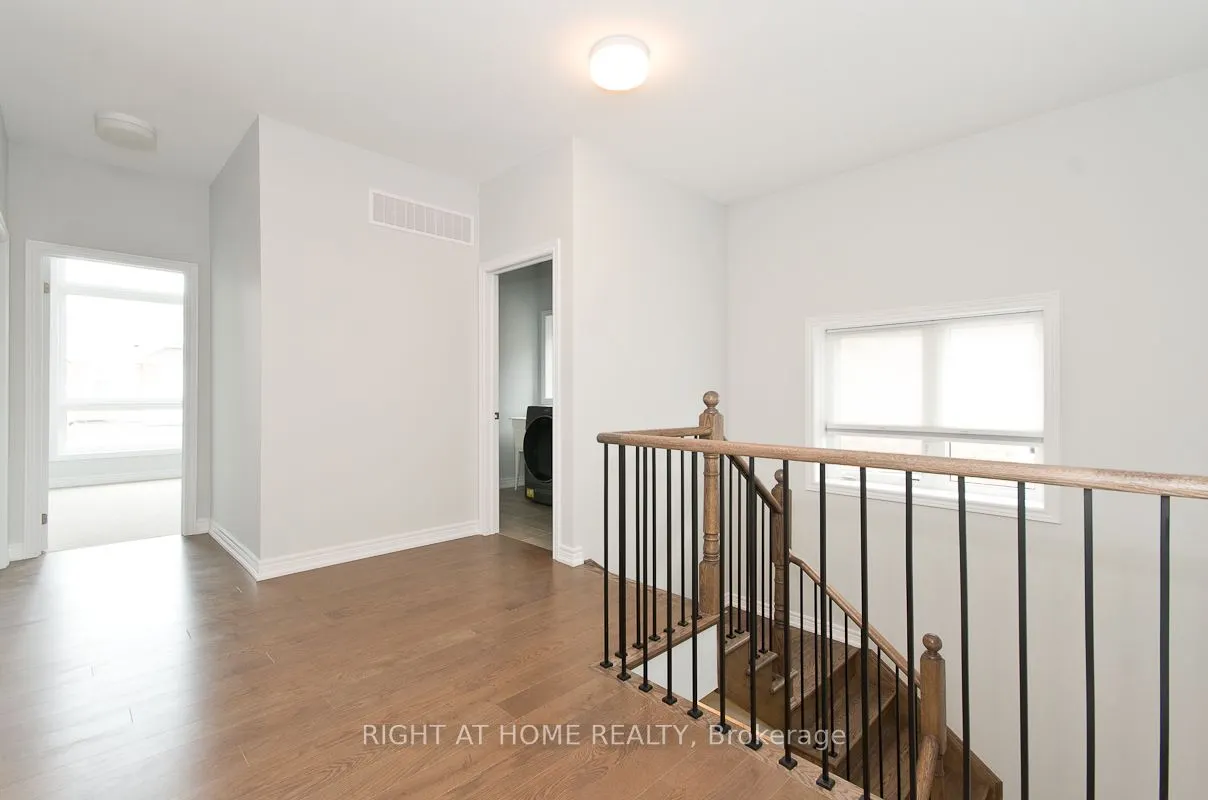 92 Pine Hill Cres