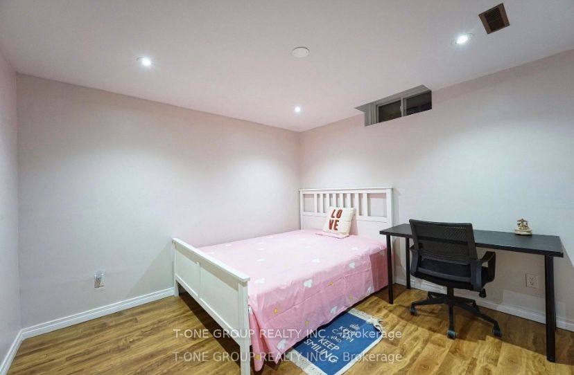 73 Dunbar Cres, #Bsmt