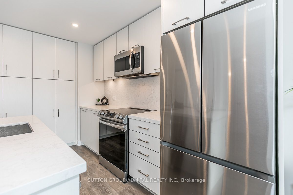 415 Sea Ray Ave, #301