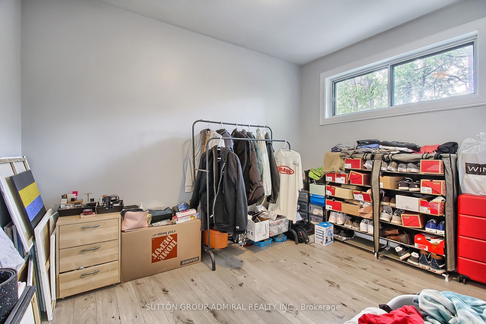 211 Axminster Dr