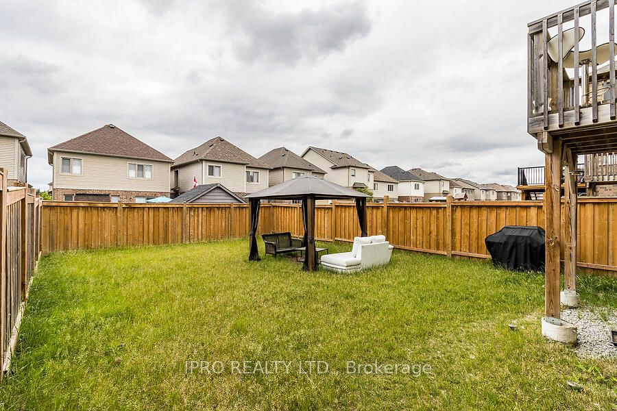 26 Willoughby Way S