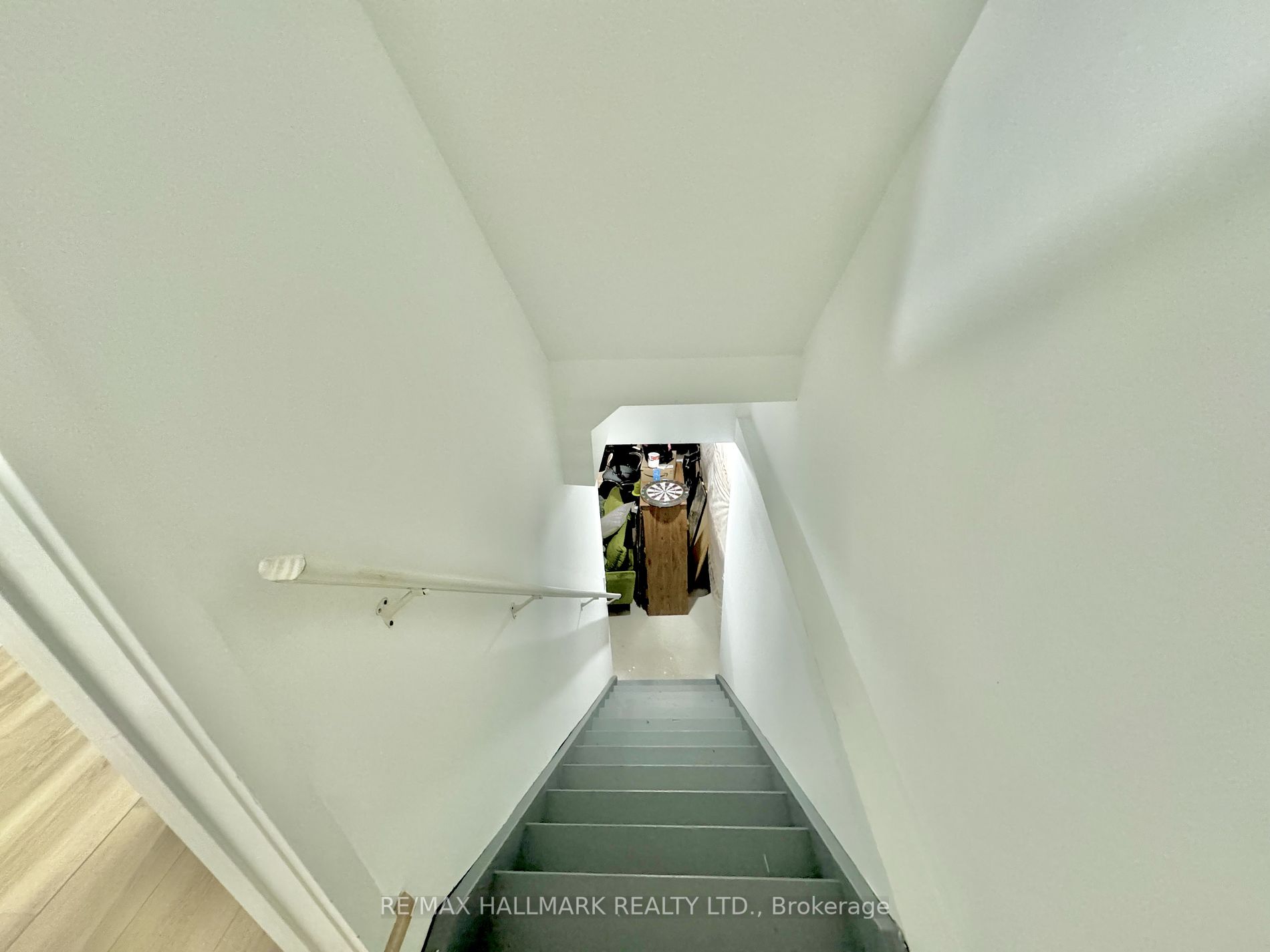 37 Benoit St