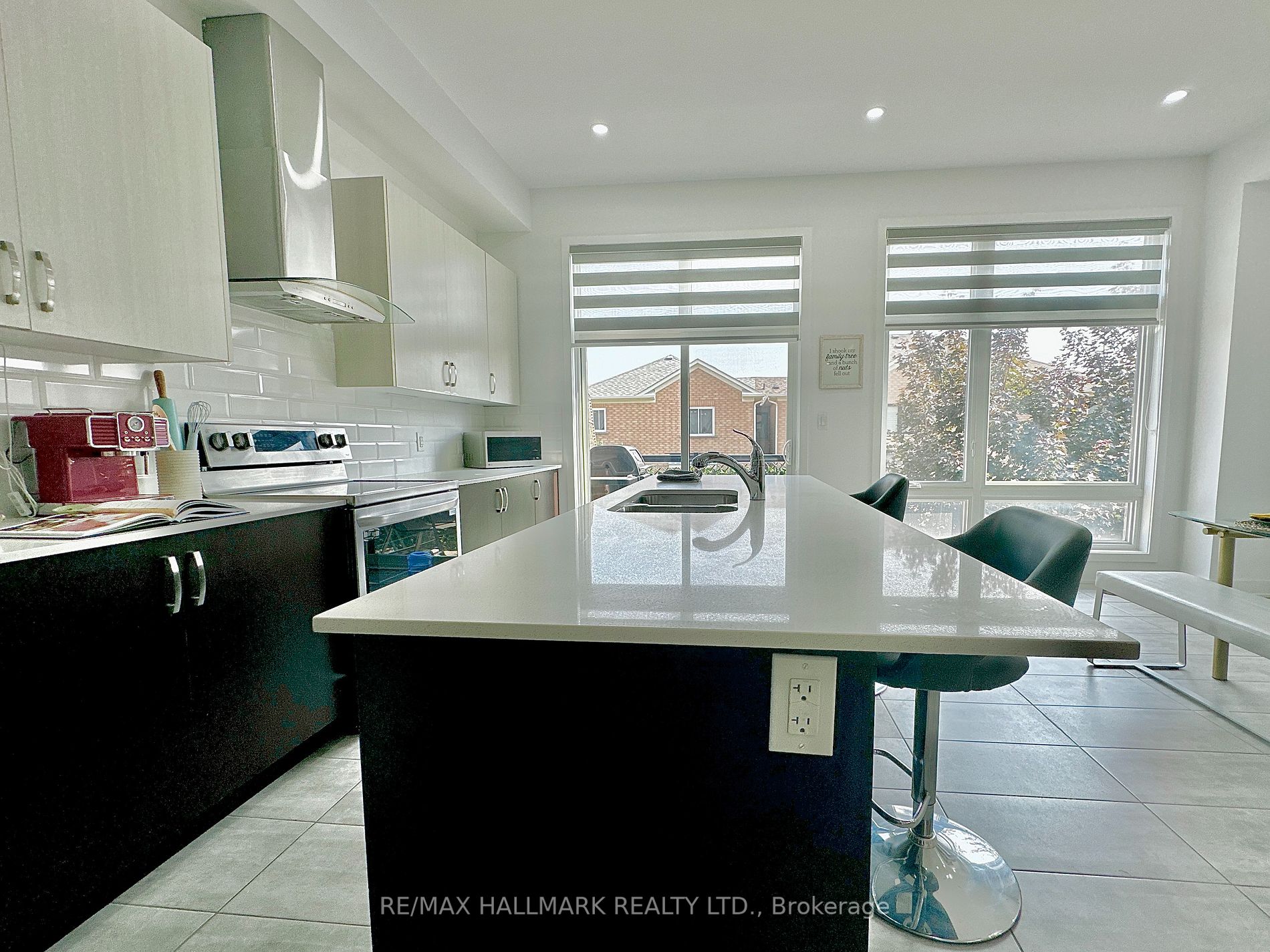 37 Benoit St