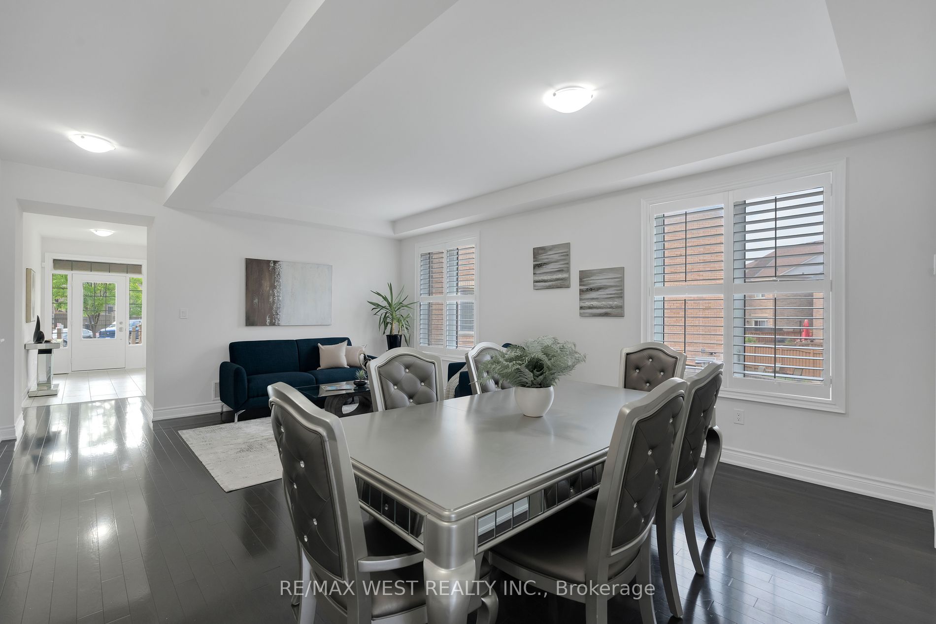 142 Beaconsfield Dr