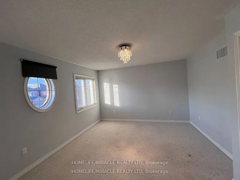 52 Cider Cres