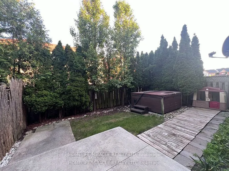 52 Cider Cres