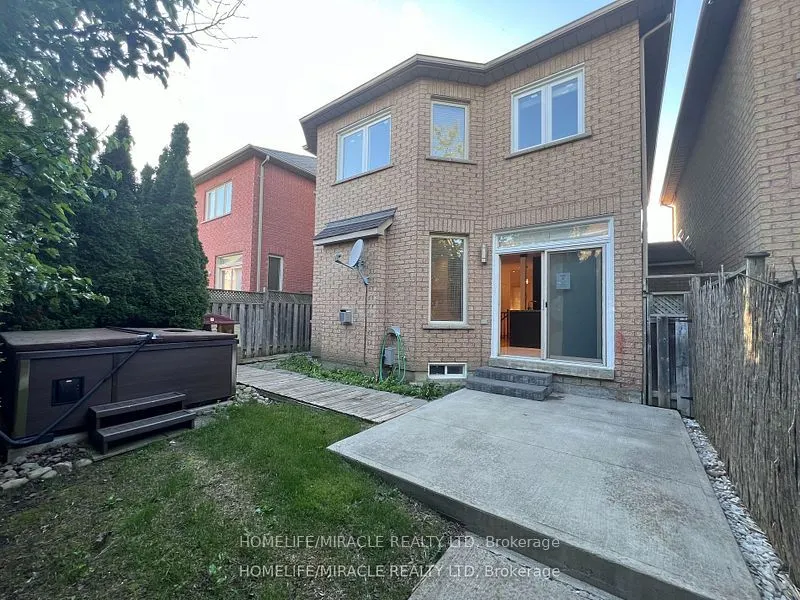 52 Cider Cres