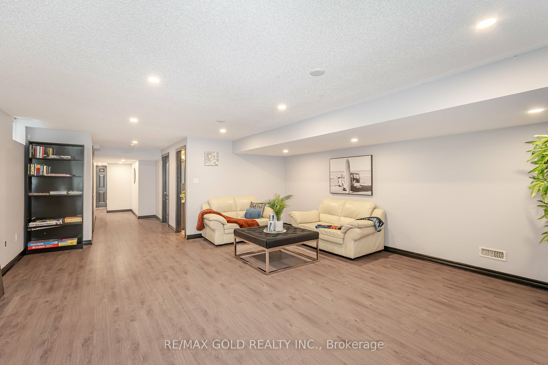 54 Zachary Pl