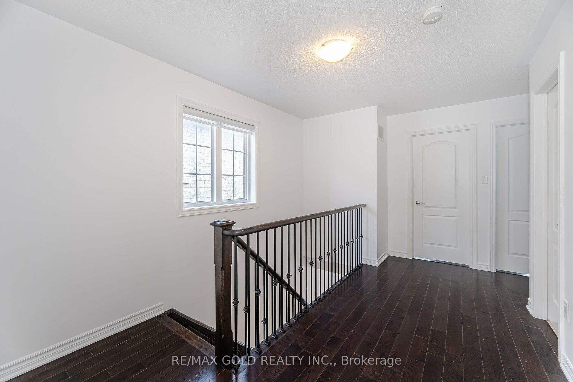54 Zachary Pl