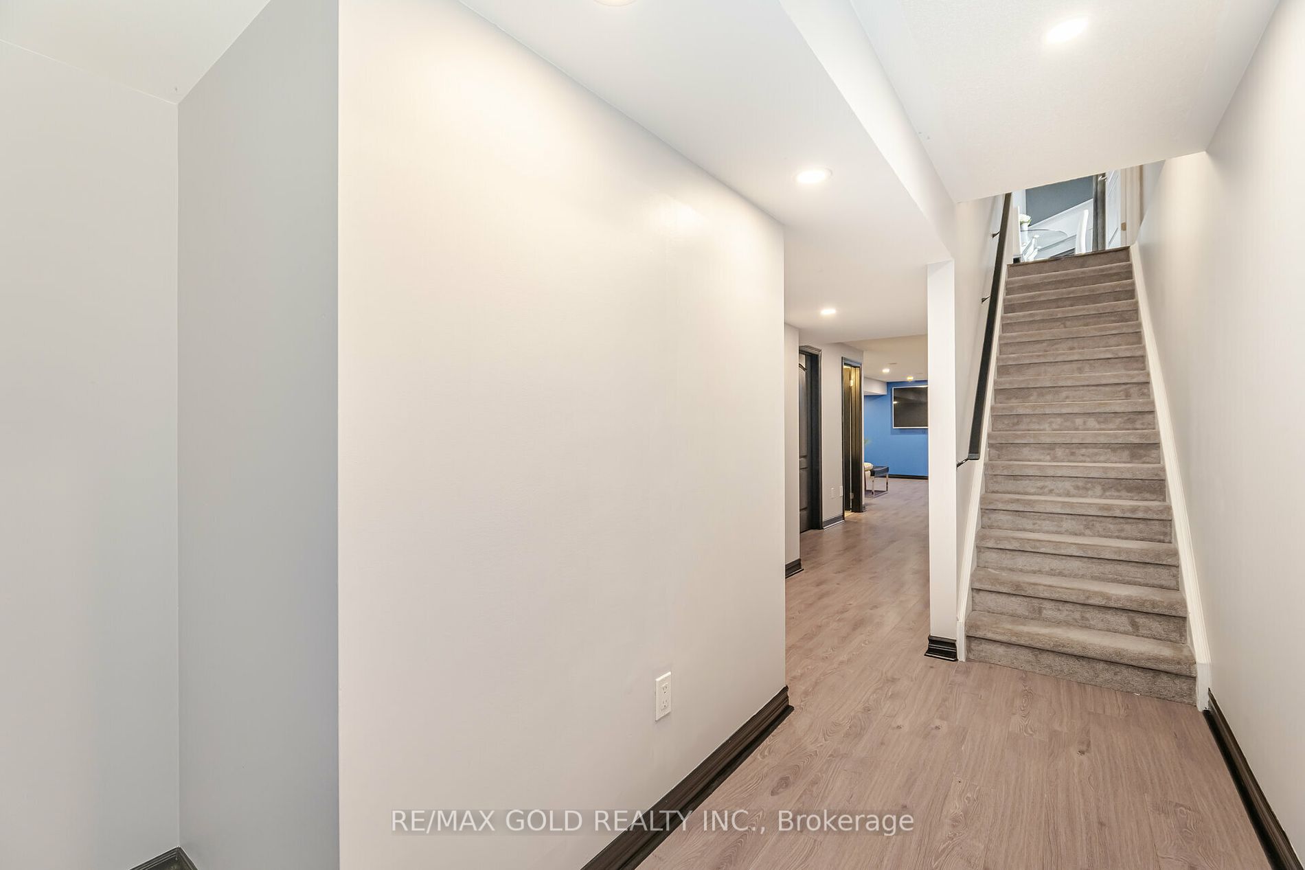 54 Zachary Pl
