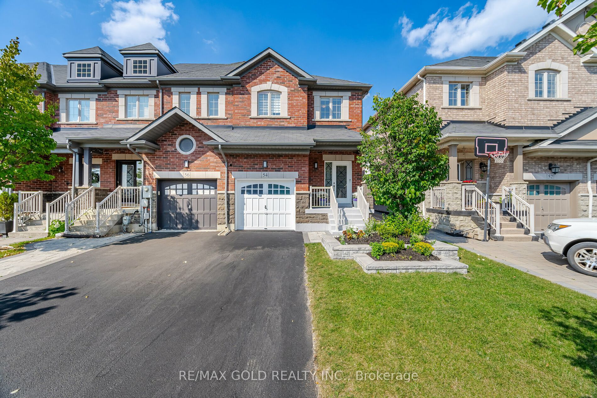 54 Zachary Pl