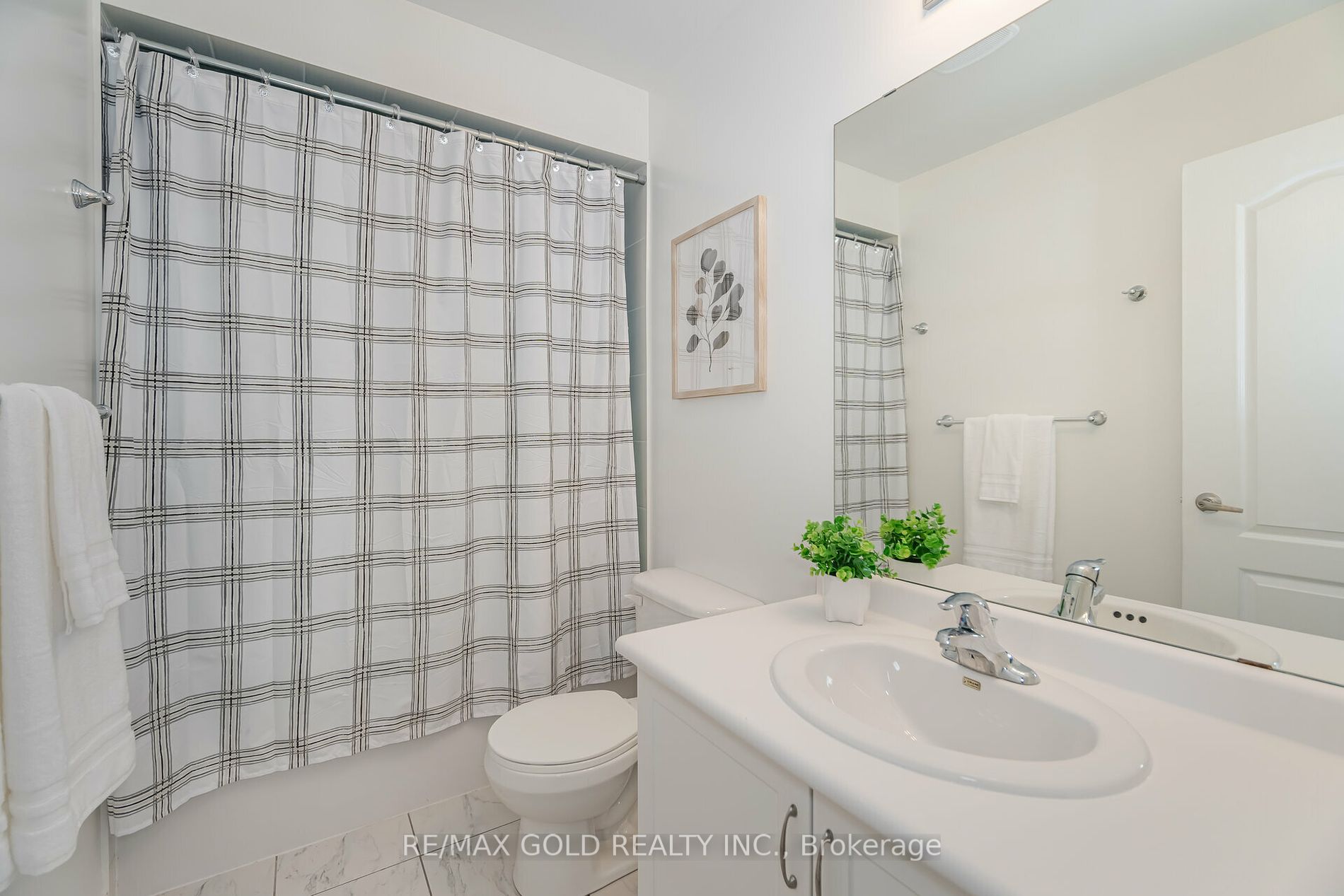 54 Zachary Pl