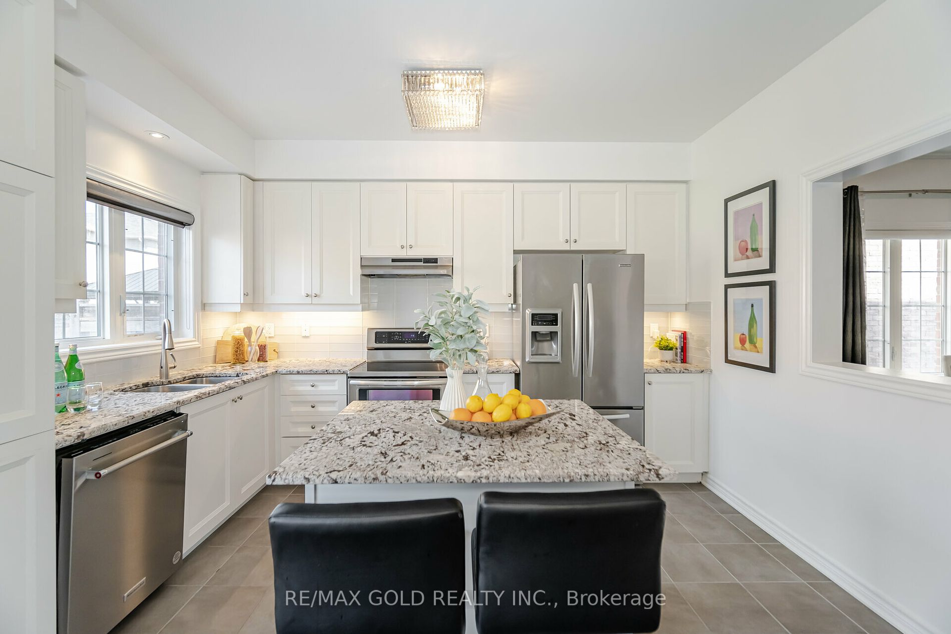 54 Zachary Pl