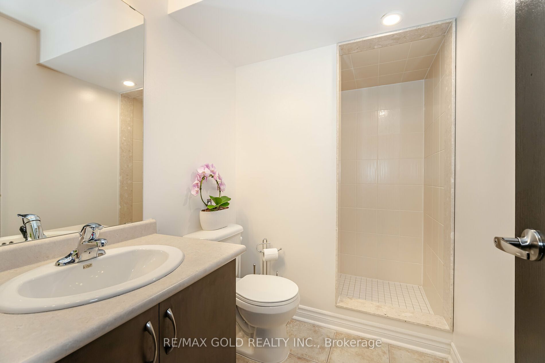 54 Zachary Pl