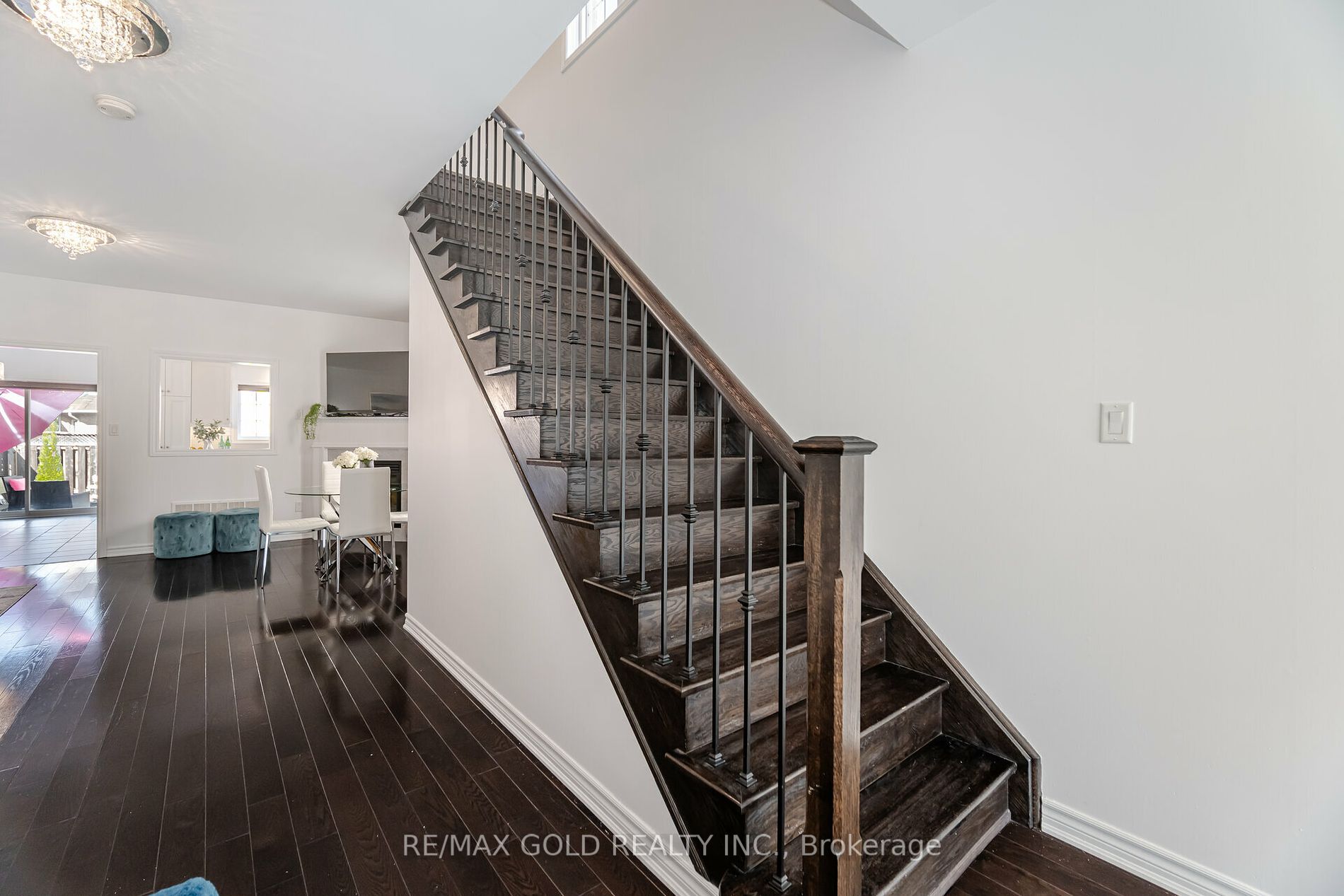 54 Zachary Pl
