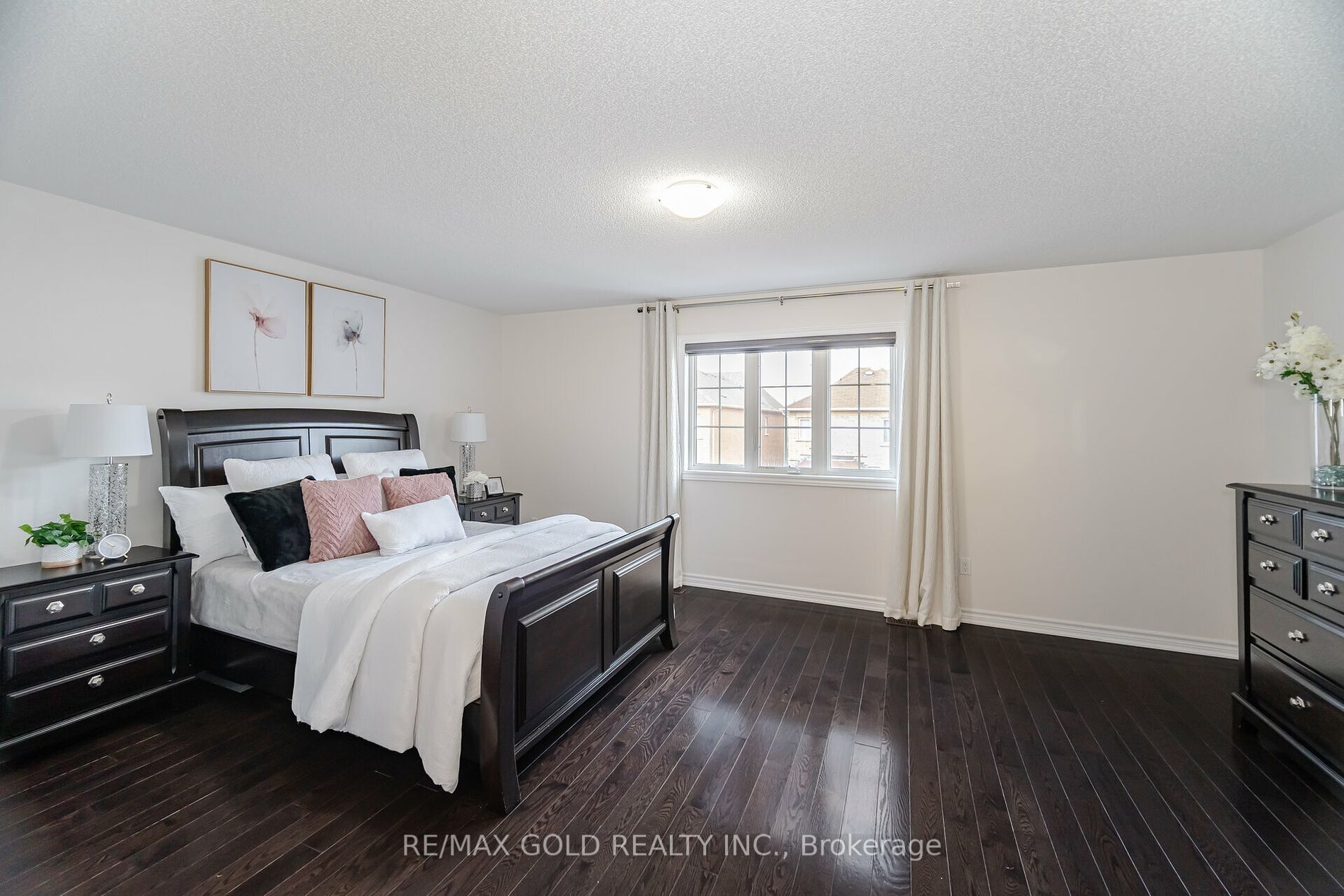 54 Zachary Pl