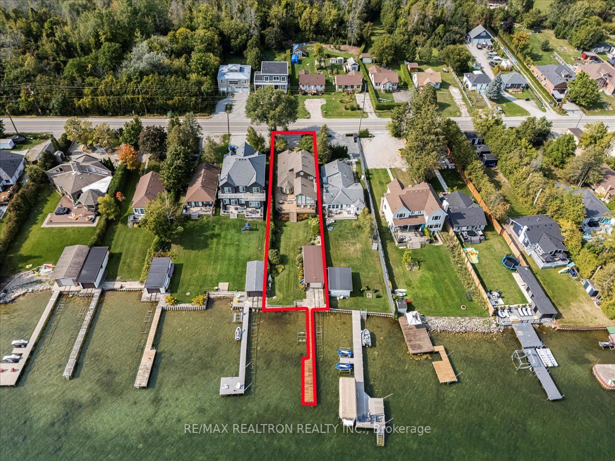 1373 Maple Rd