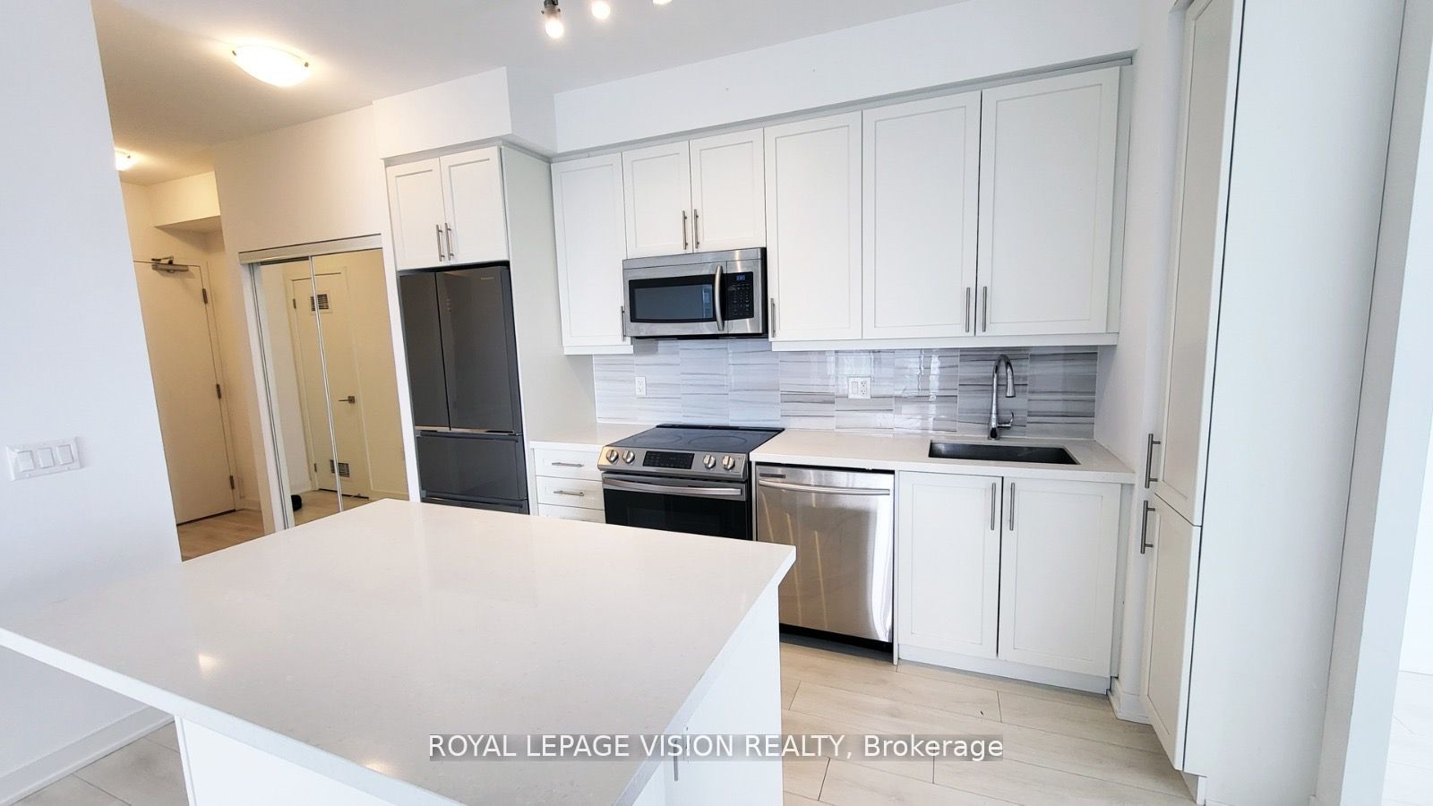 75 Oneida Crescent #1608