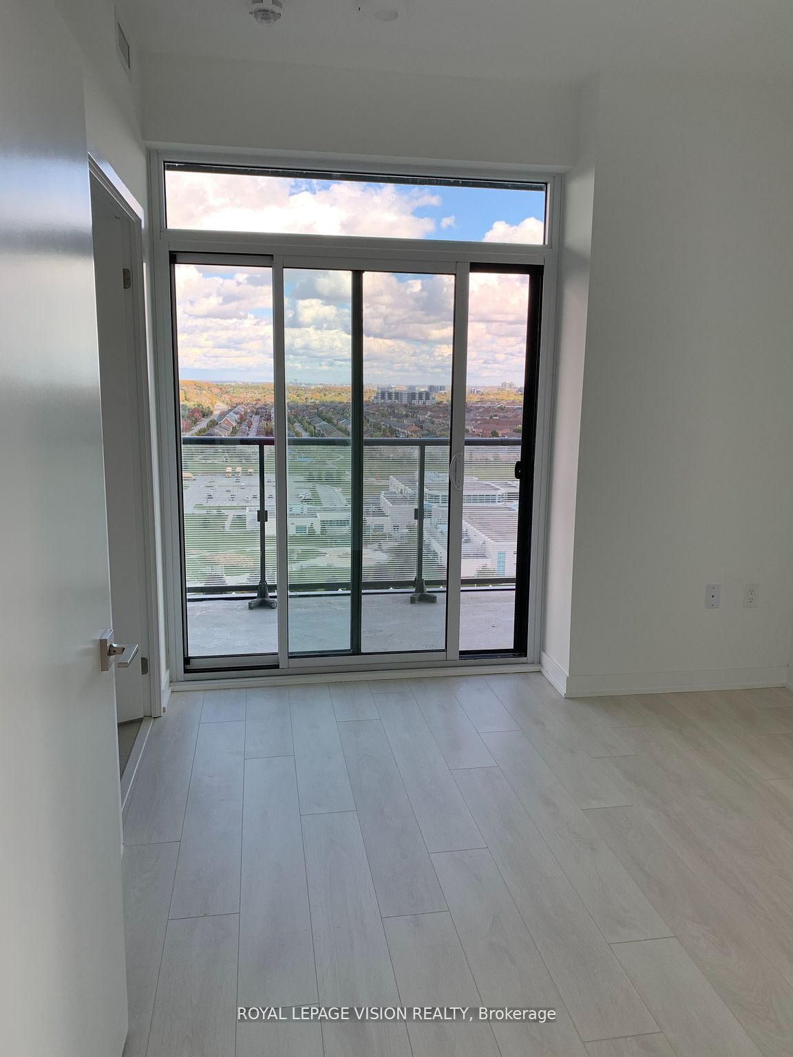 75 Oneida Crescent #1608