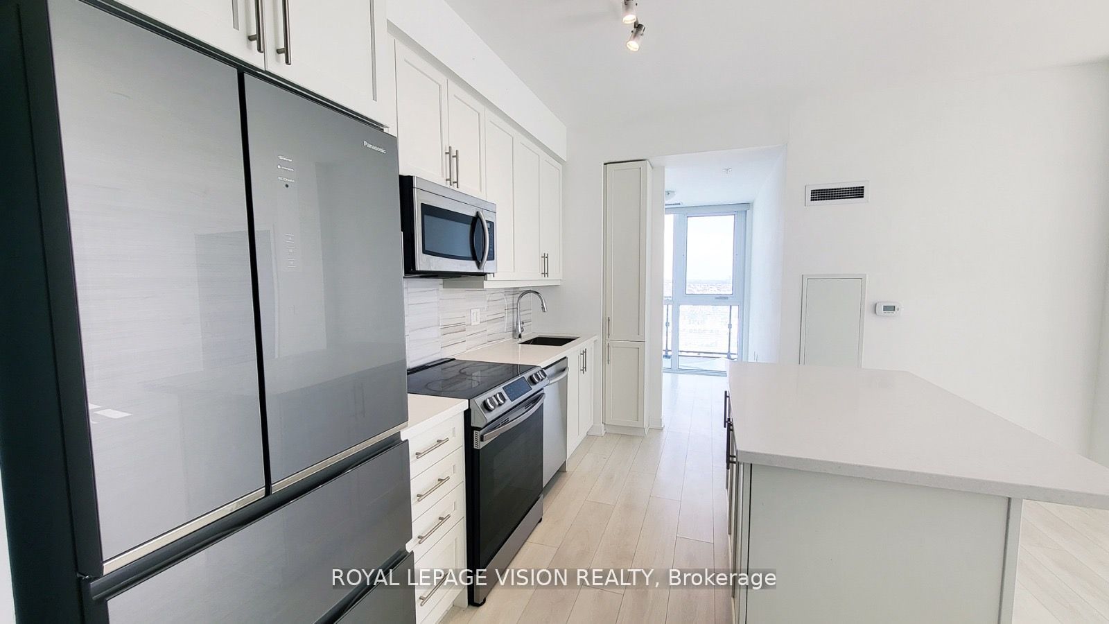 75 Oneida Crescent #1608